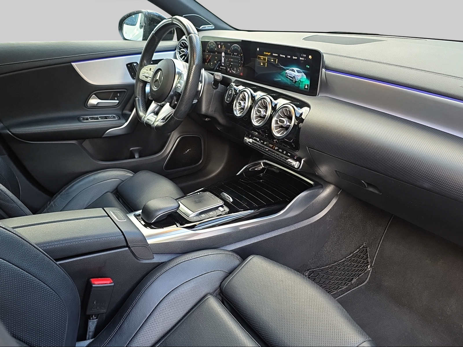 MERCEDES-BENZ CLA 35 AMG 4Matic 7G-DCT-image-14