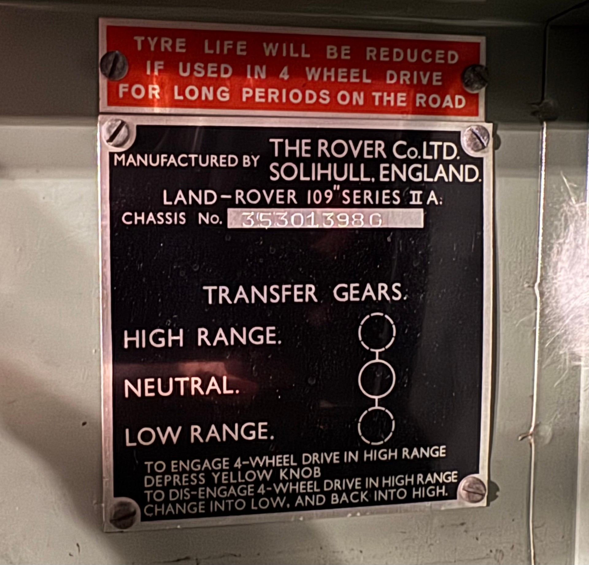 LAND ROVER 109 Serie IIA 2.6-image-31