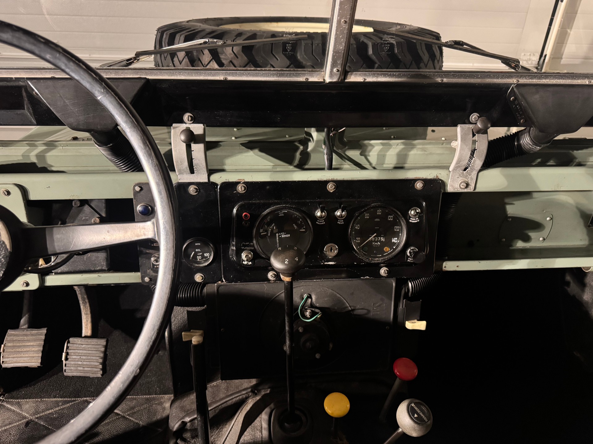 LAND ROVER 109 Serie IIA 2.6-image-14