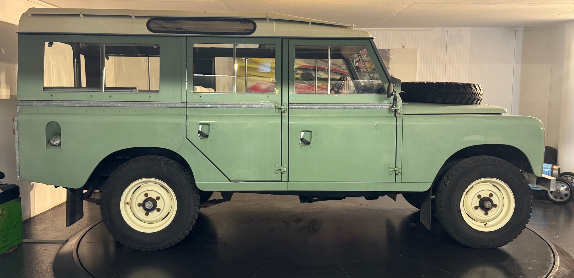 LAND ROVER 109 Serie IIA 2.6-image-5