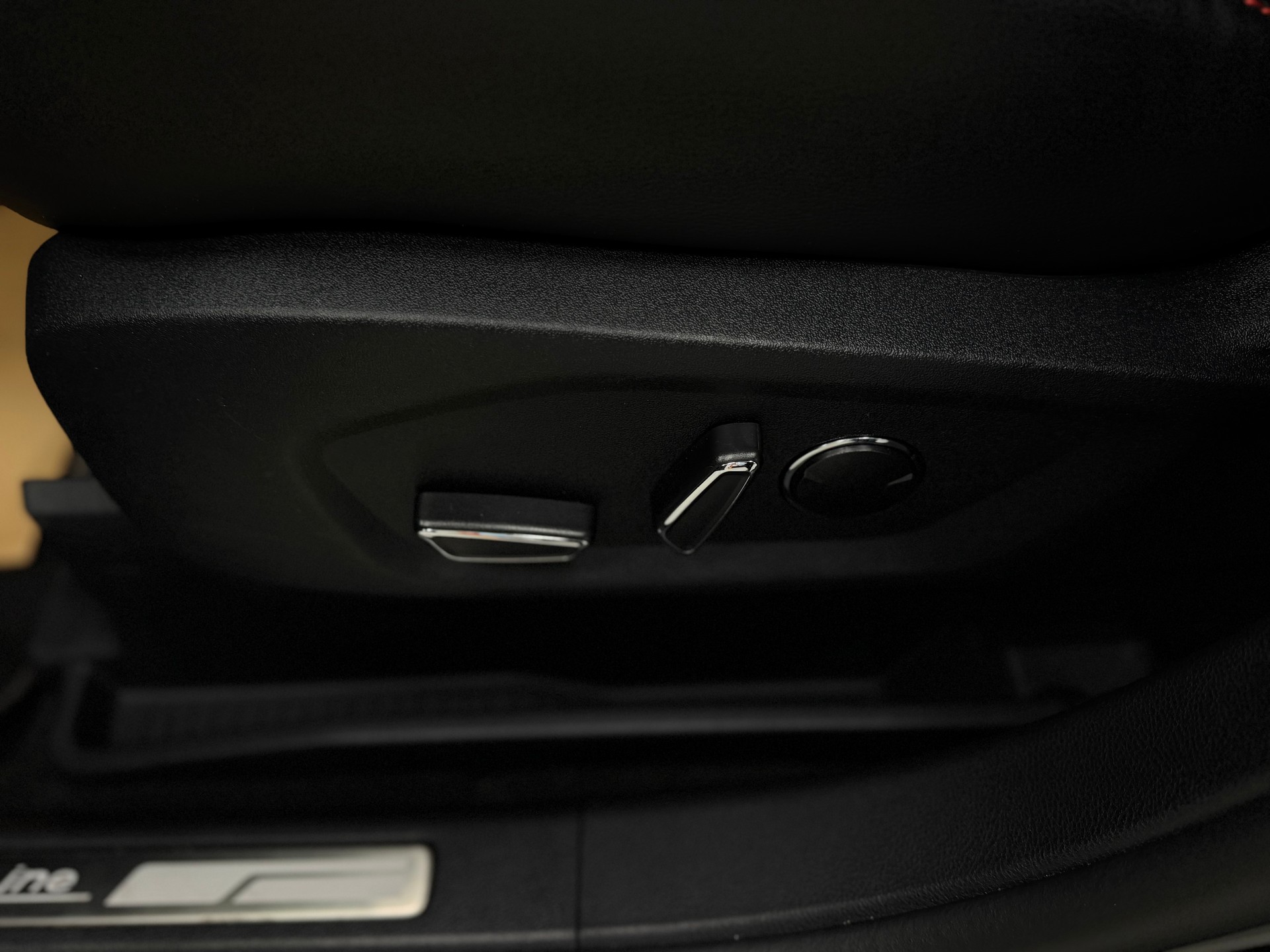 FORD S-Max 2.5 FHEV ST-Line 7-Plätzer-image-12