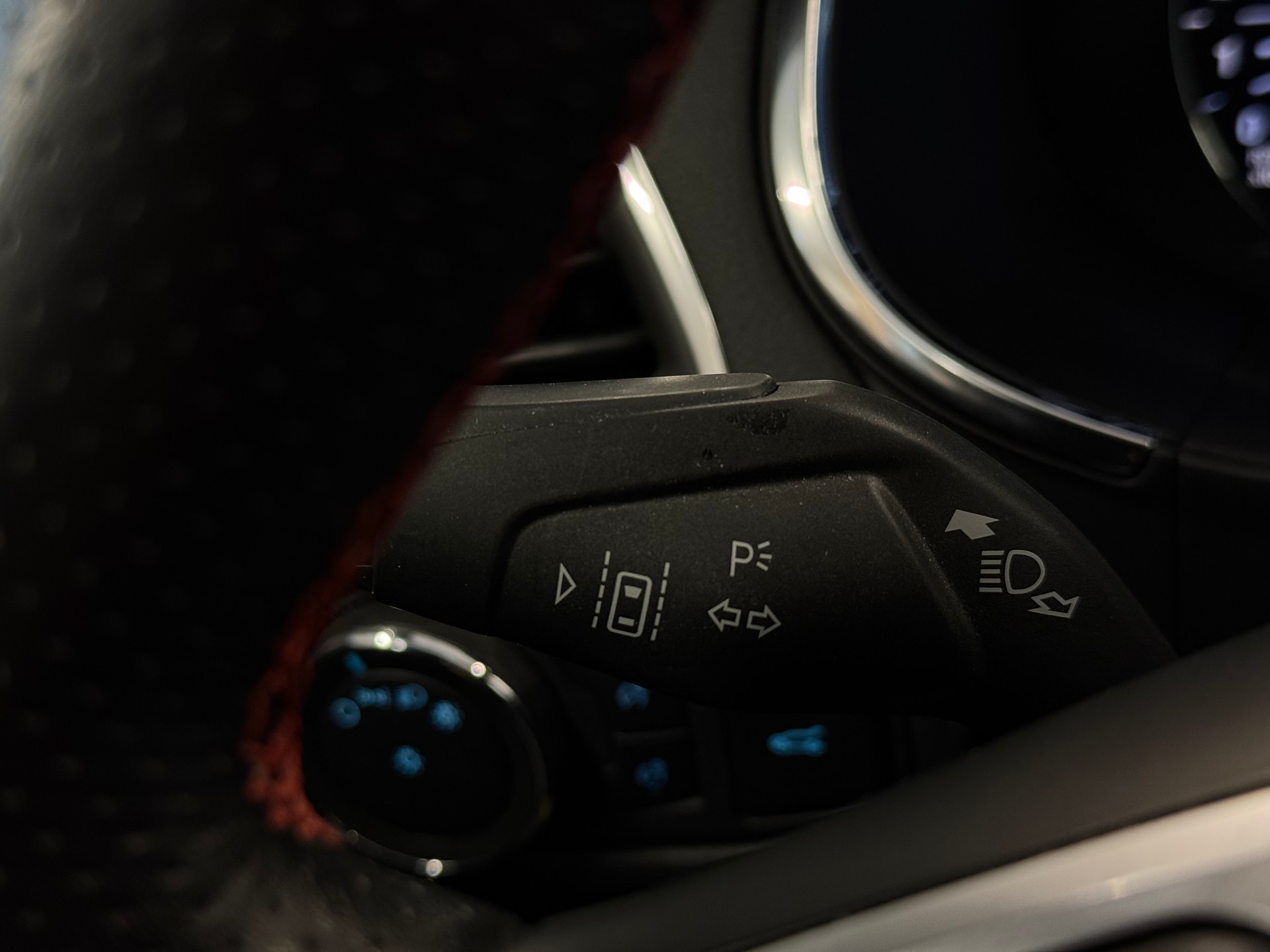 FORD S-Max 2.5 FHEV ST-Line 7-Plätzer-image-25