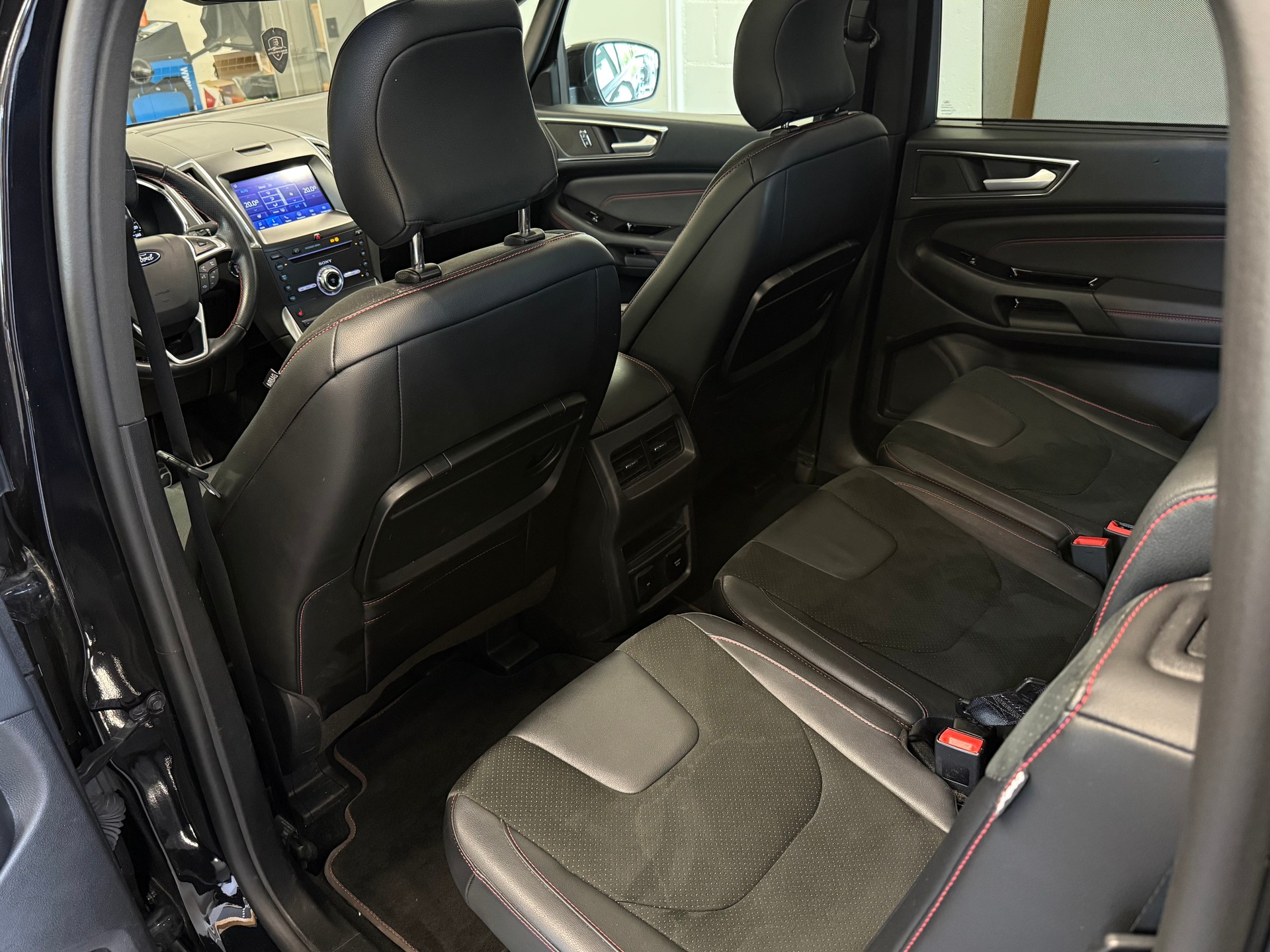 FORD S-Max 2.5 FHEV ST-Line 7-Plätzer-image-16