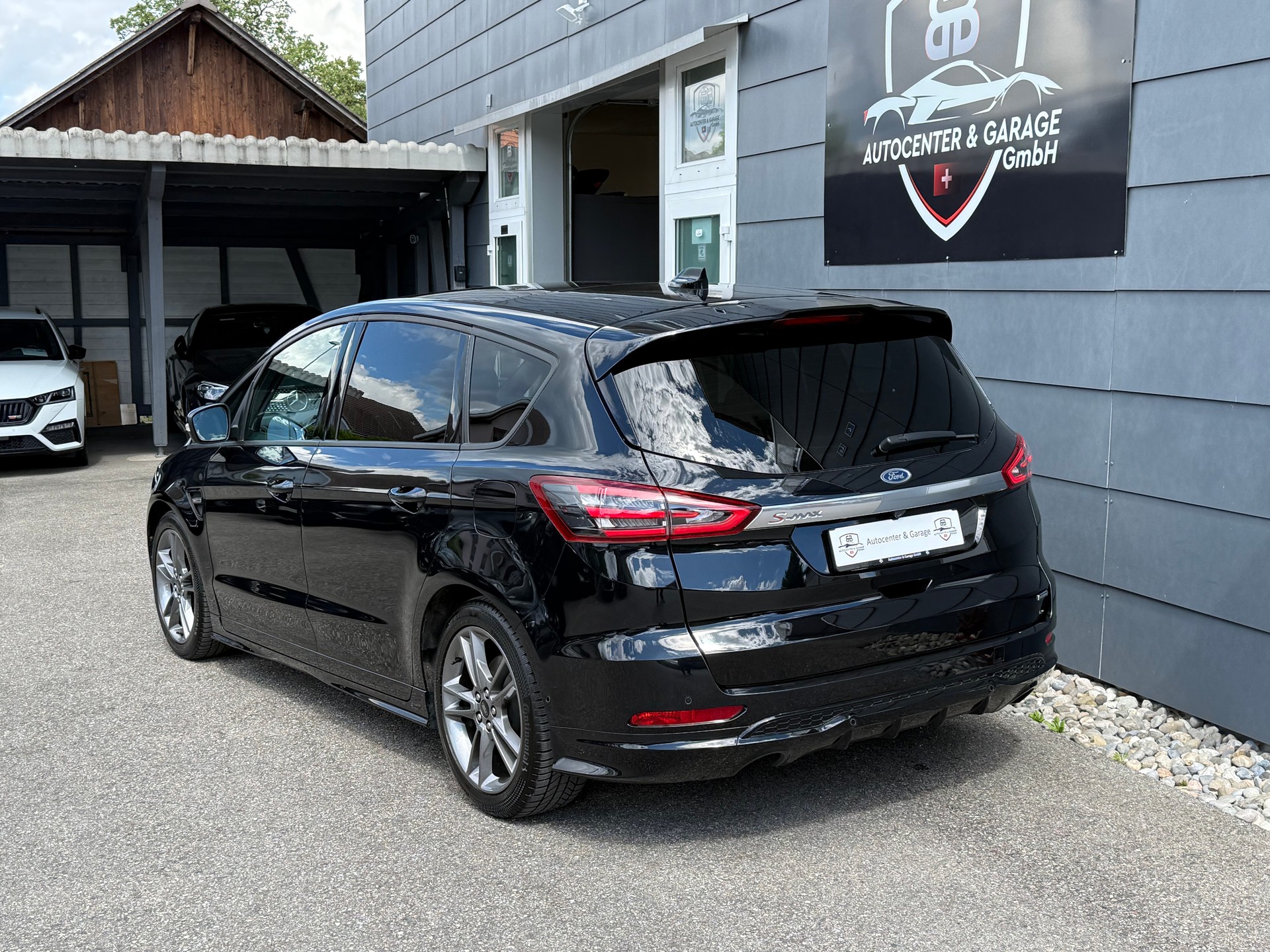 FORD S-Max 2.5 FHEV ST-Line 7-Plätzer-image-5