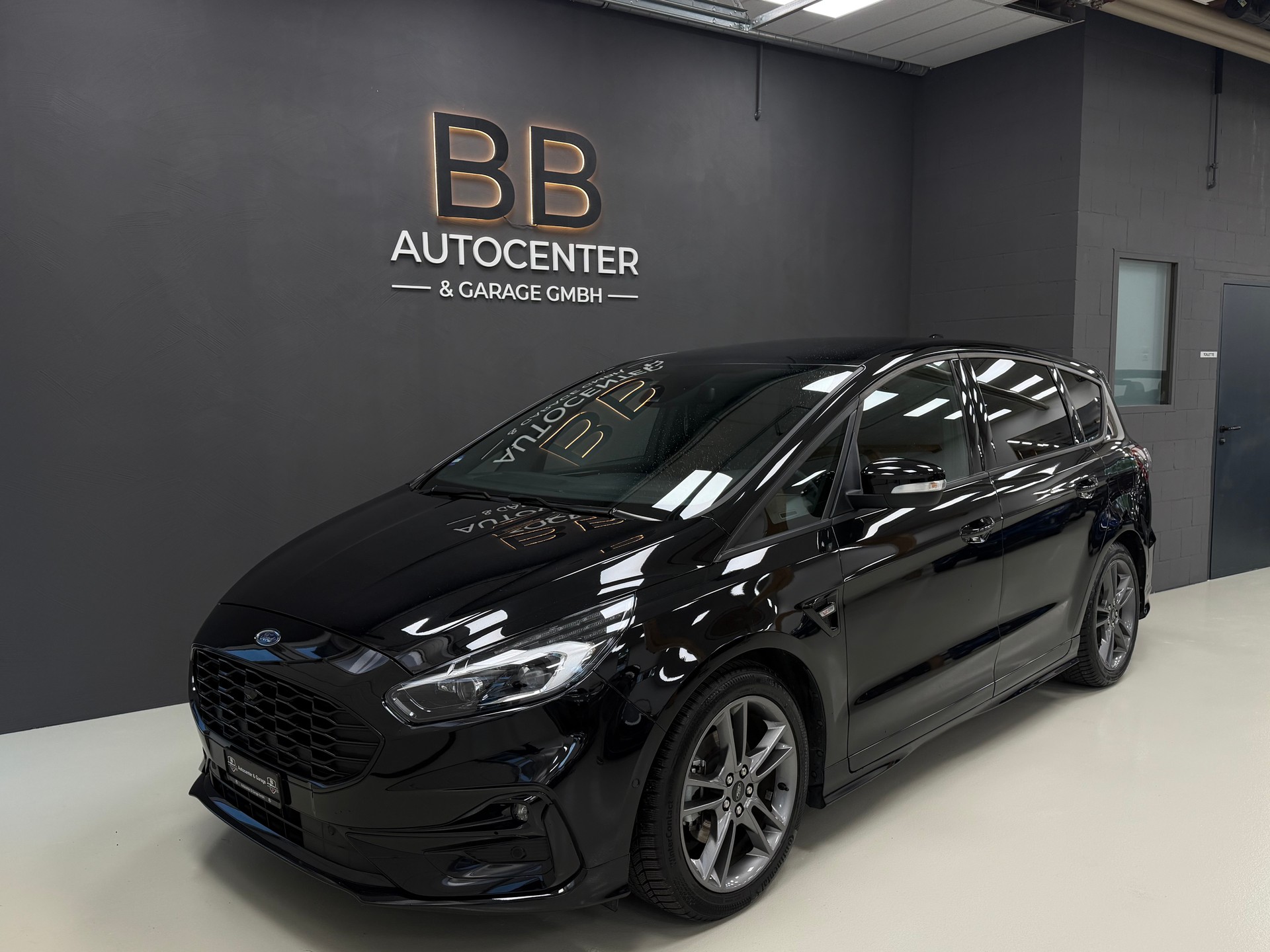FORD S-Max 2.5 FHEV ST-Line 7-Plätzer-image-0