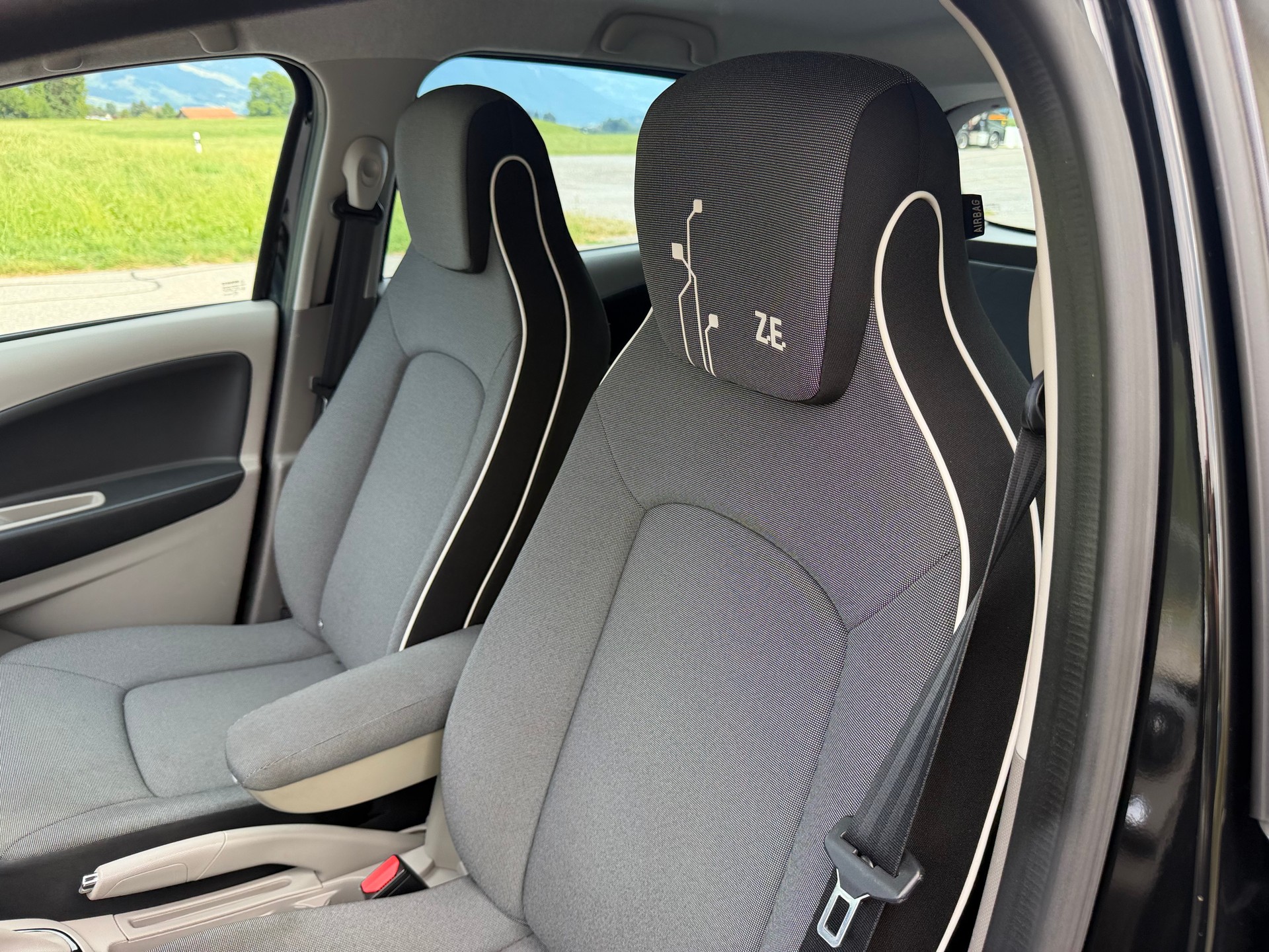 RENAULT Zoe Zen Q210 (Batterie inkl.)-image-11