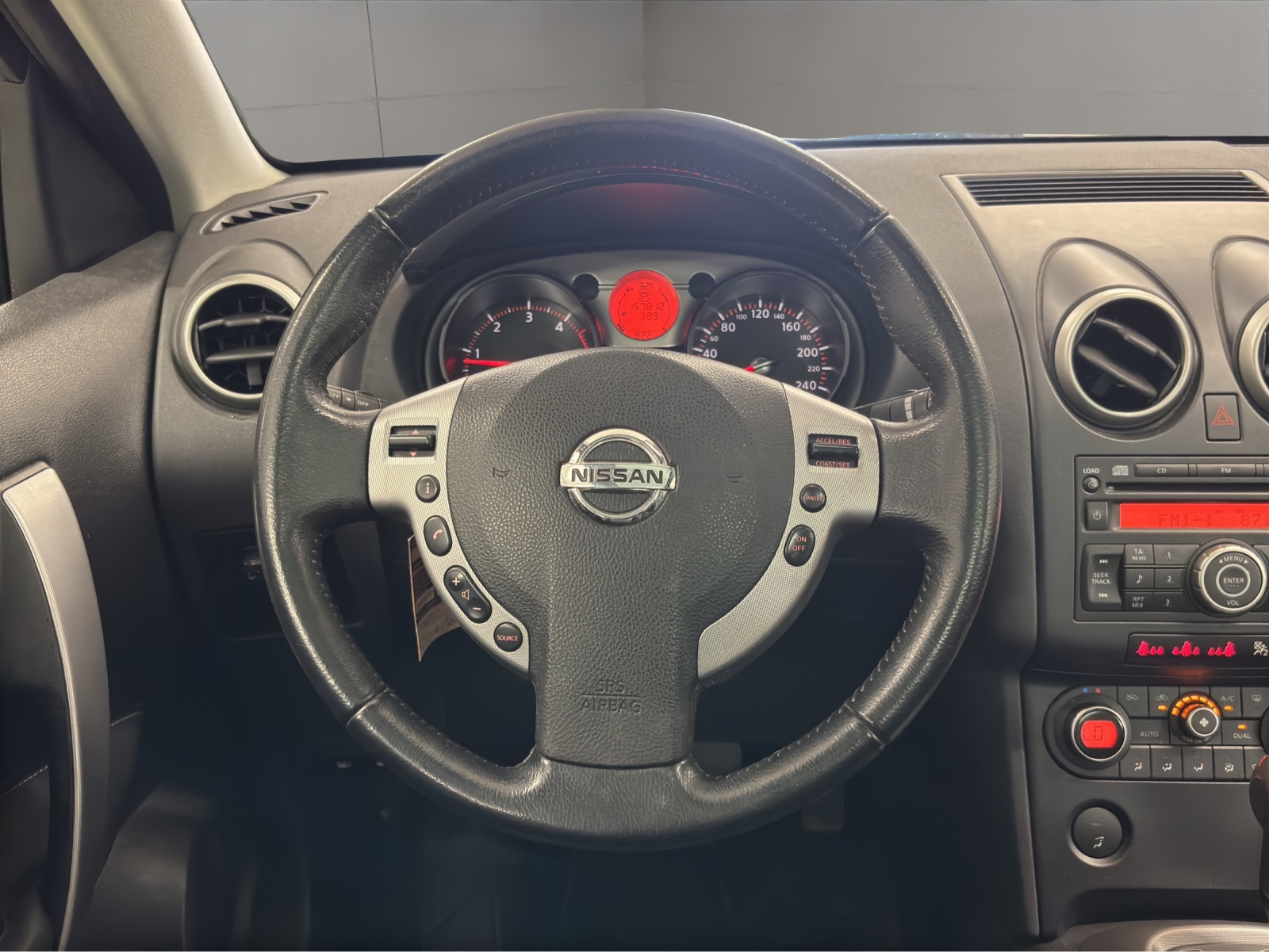 NISSAN Qashqai 2.0 dCi 4WD tekna Automatic-image-9