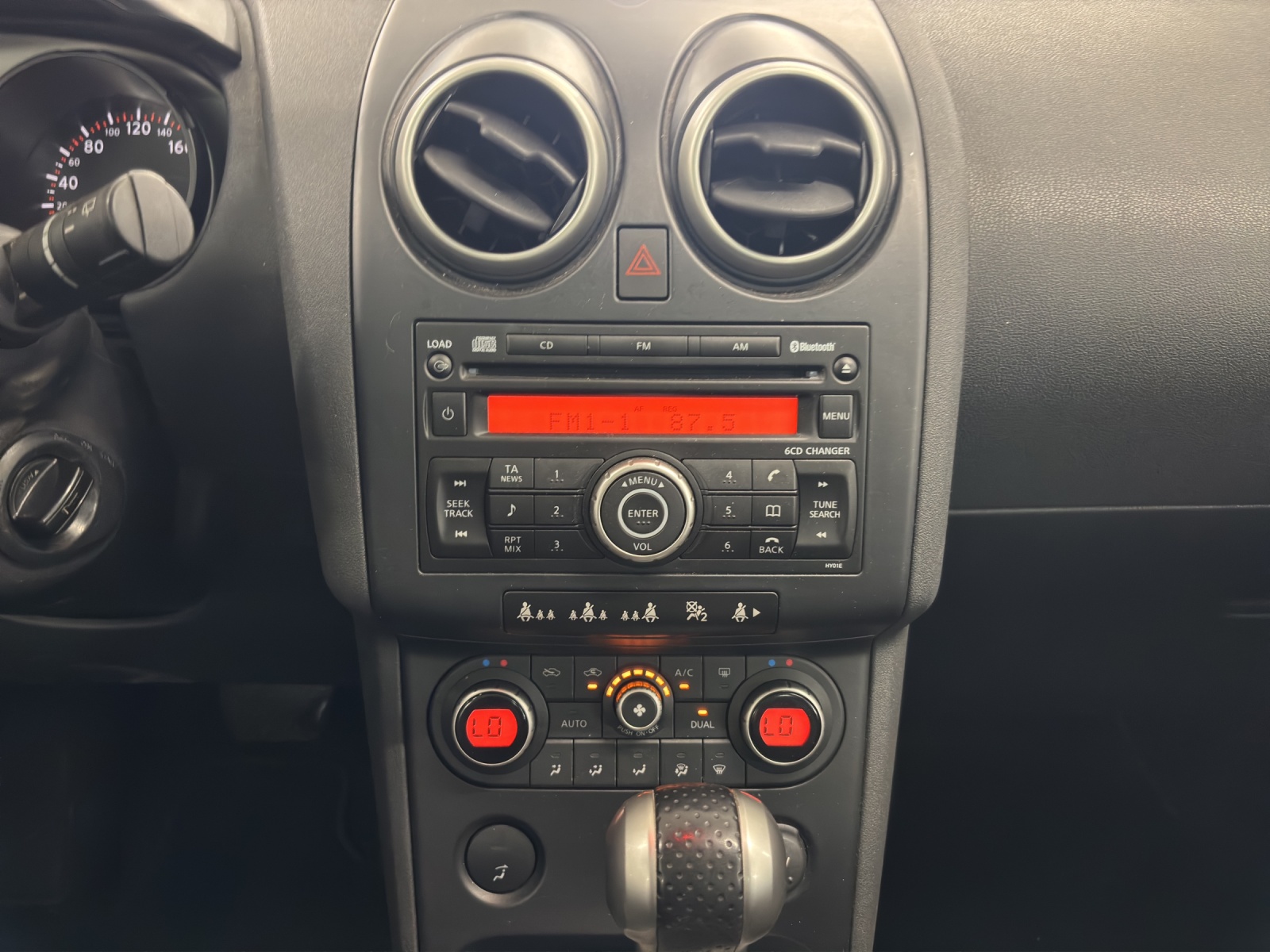 NISSAN Qashqai 2.0 dCi 4WD tekna Automatic-image-15