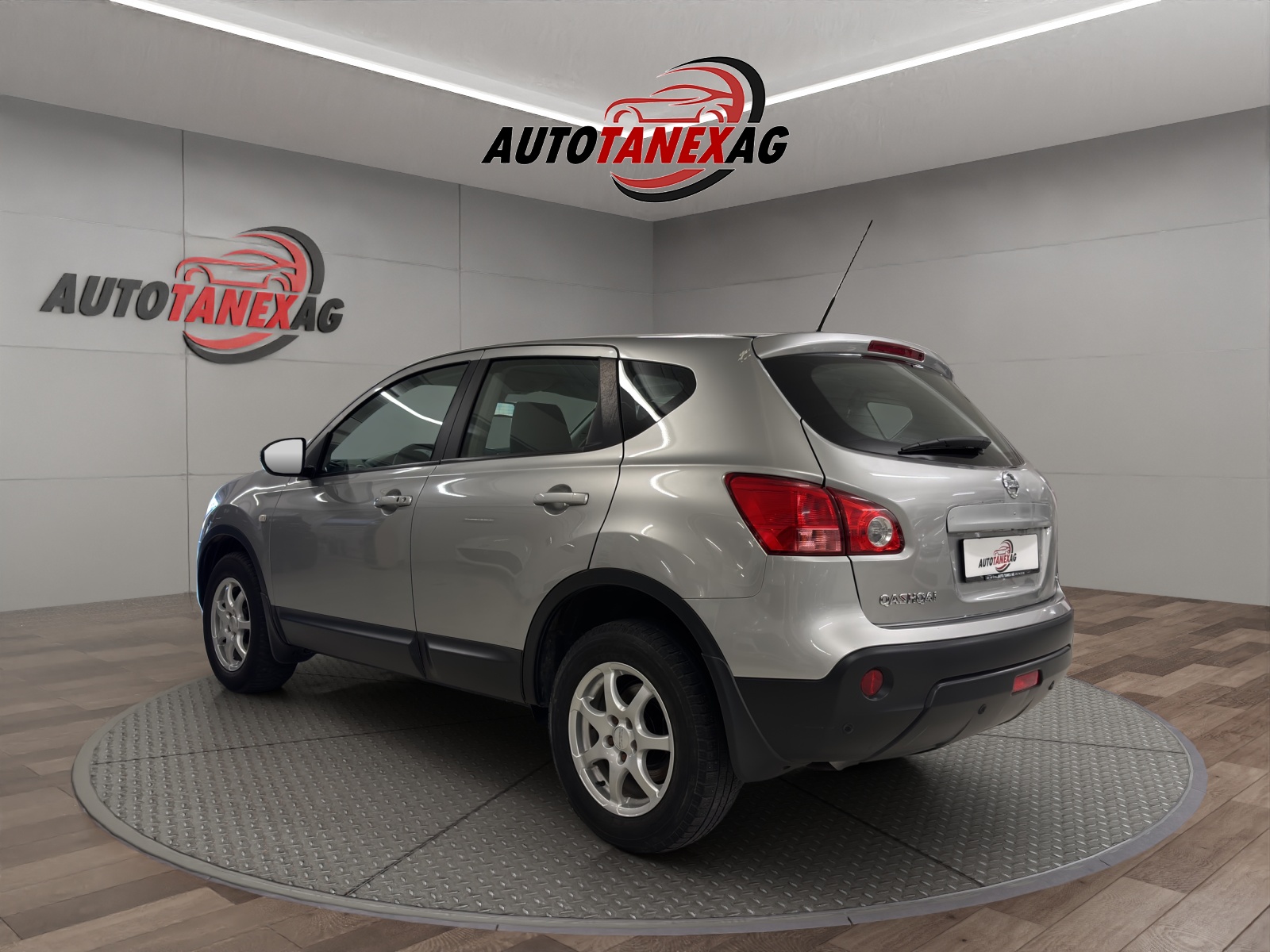 NISSAN Qashqai 2.0 dCi 4WD tekna Automatic-image-2
