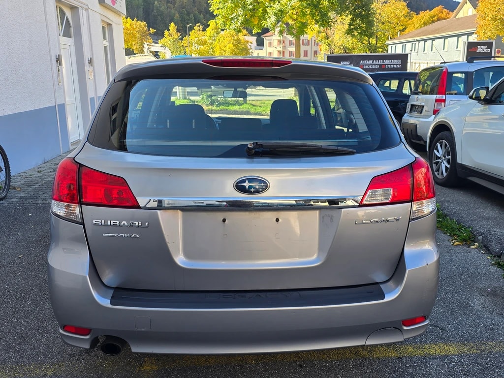 SUBARU Legacy 2.0i Swiss AWD-image-4
