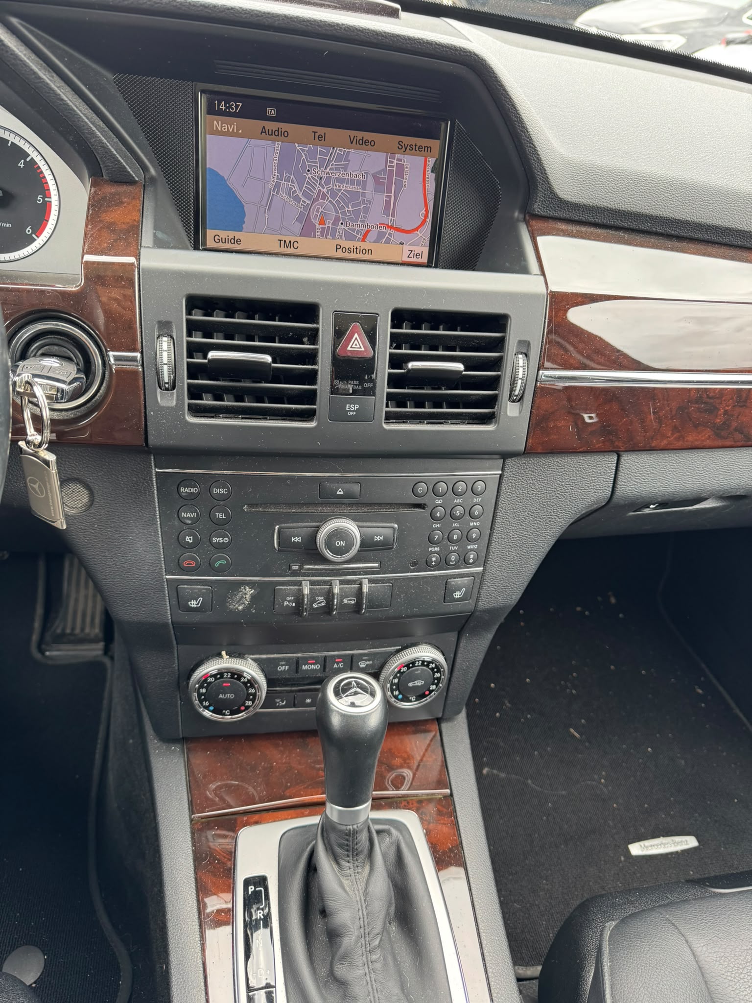 MERCEDES-BENZ GLK 220 CDI BlueEff. My Star 4Matic 7G-Tronic-image-11