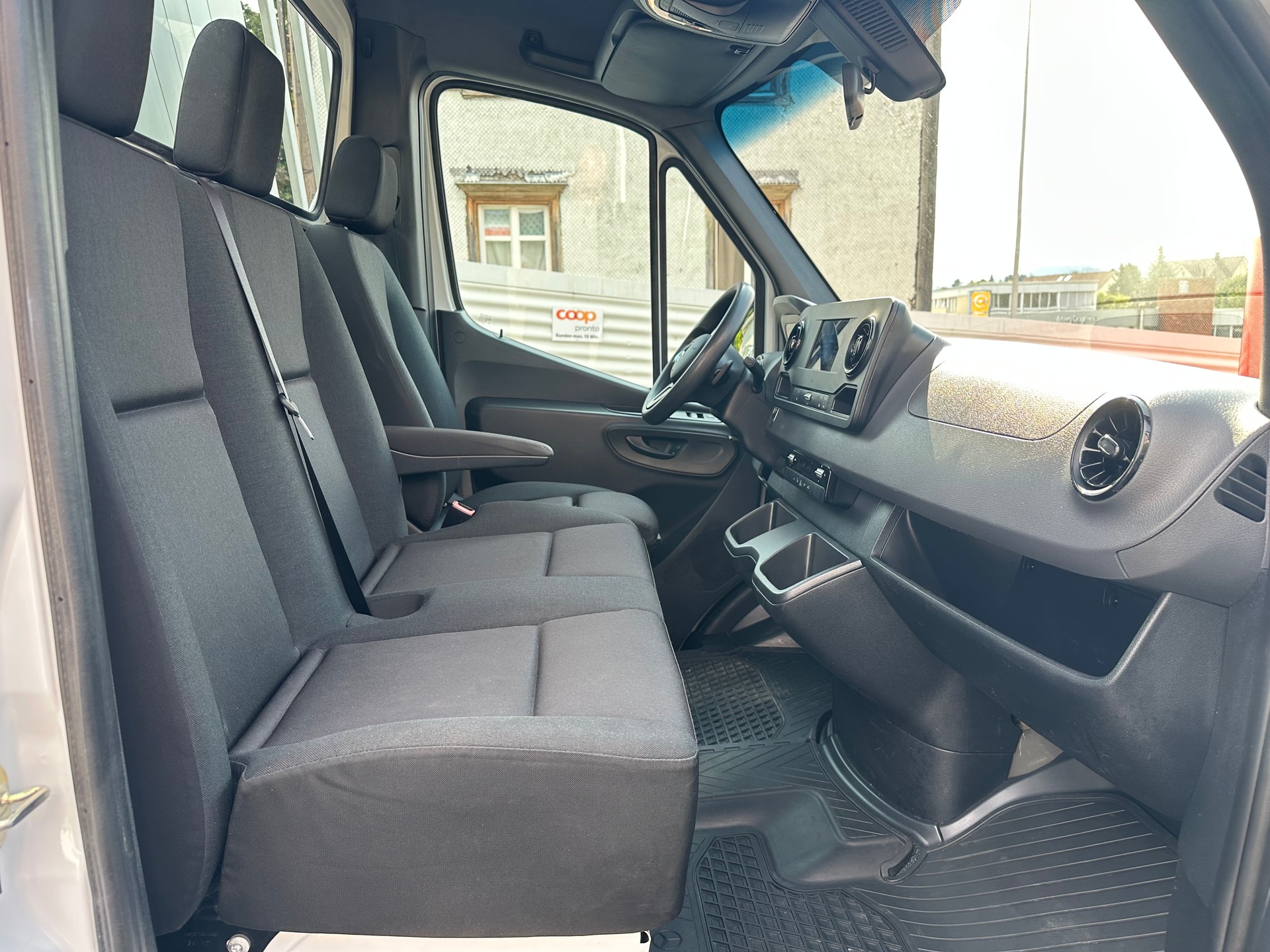 MERCEDES-BENZ Sprinter 317 CDI Kompakt 9G-TRONIC-image-11