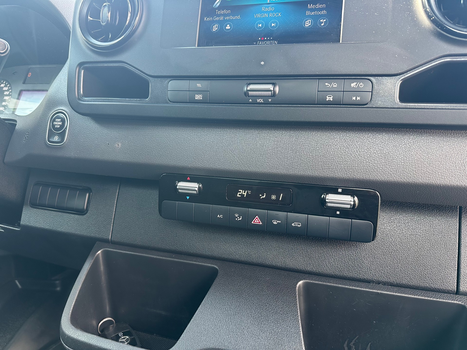 MERCEDES-BENZ Sprinter 317 CDI Kompakt 9G-TRONIC-image-12