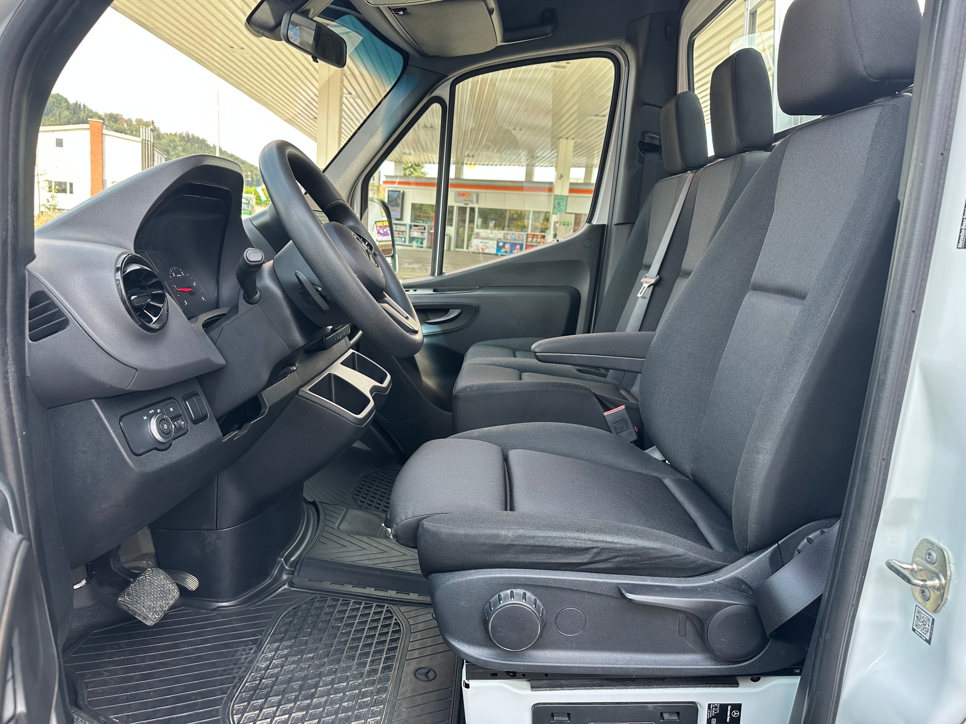 MERCEDES-BENZ Sprinter 317 CDI Kompakt 9G-TRONIC-image-8