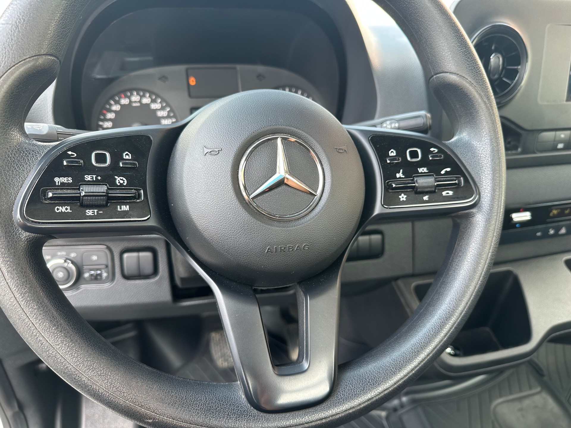 MERCEDES-BENZ Sprinter 317 CDI Kompakt 9G-TRONIC-image-13
