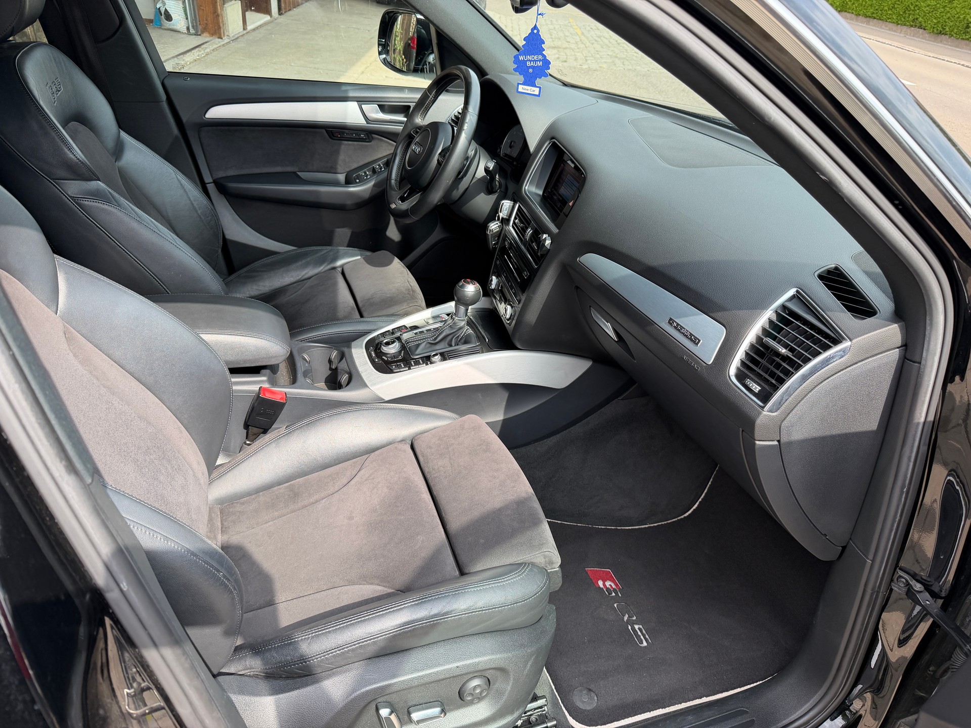 AUDI SQ5 3.0 TDI quattro tiptronic-image-10