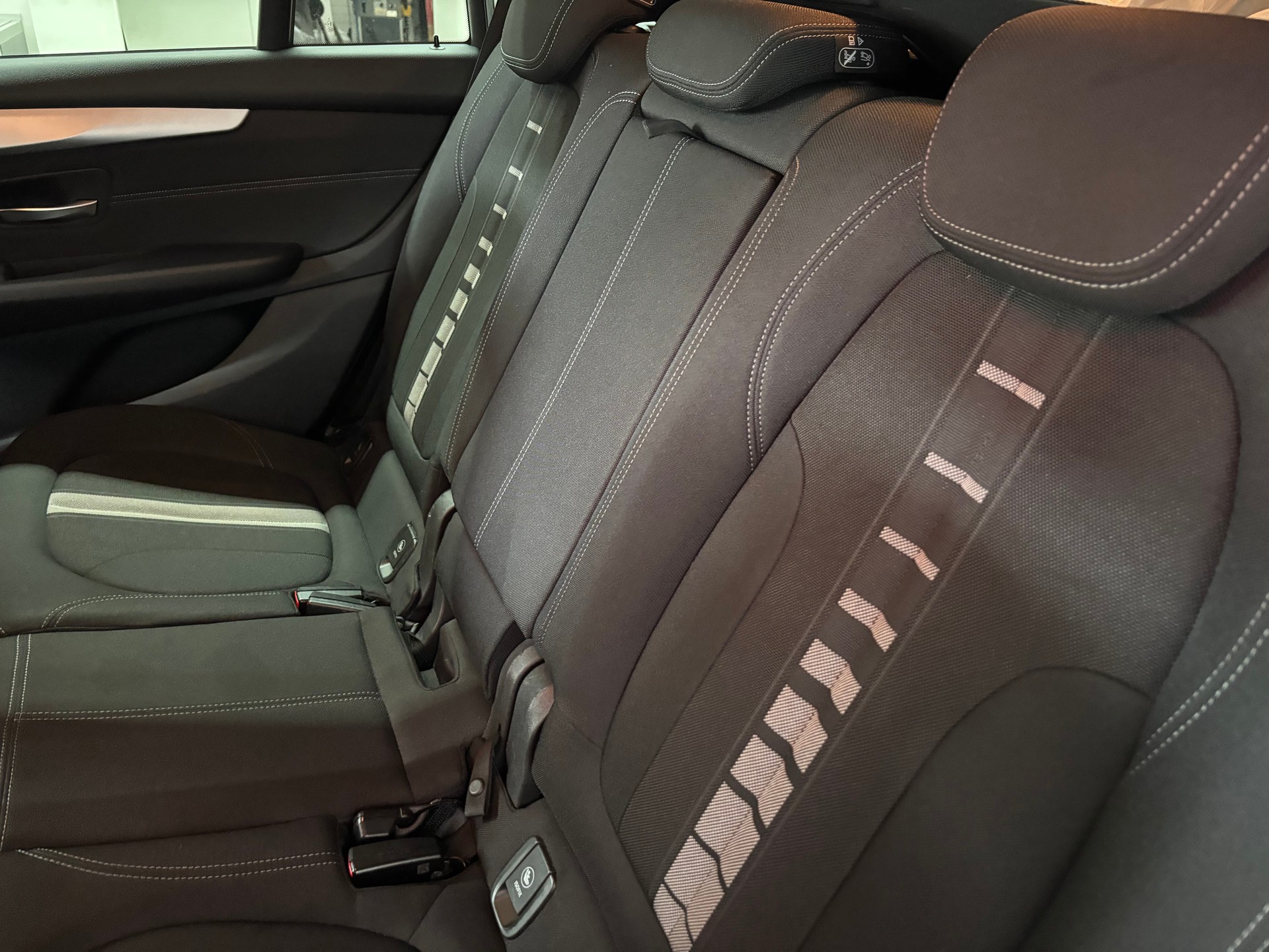 BMW 218d Gran Tourer Steptronic-image-14