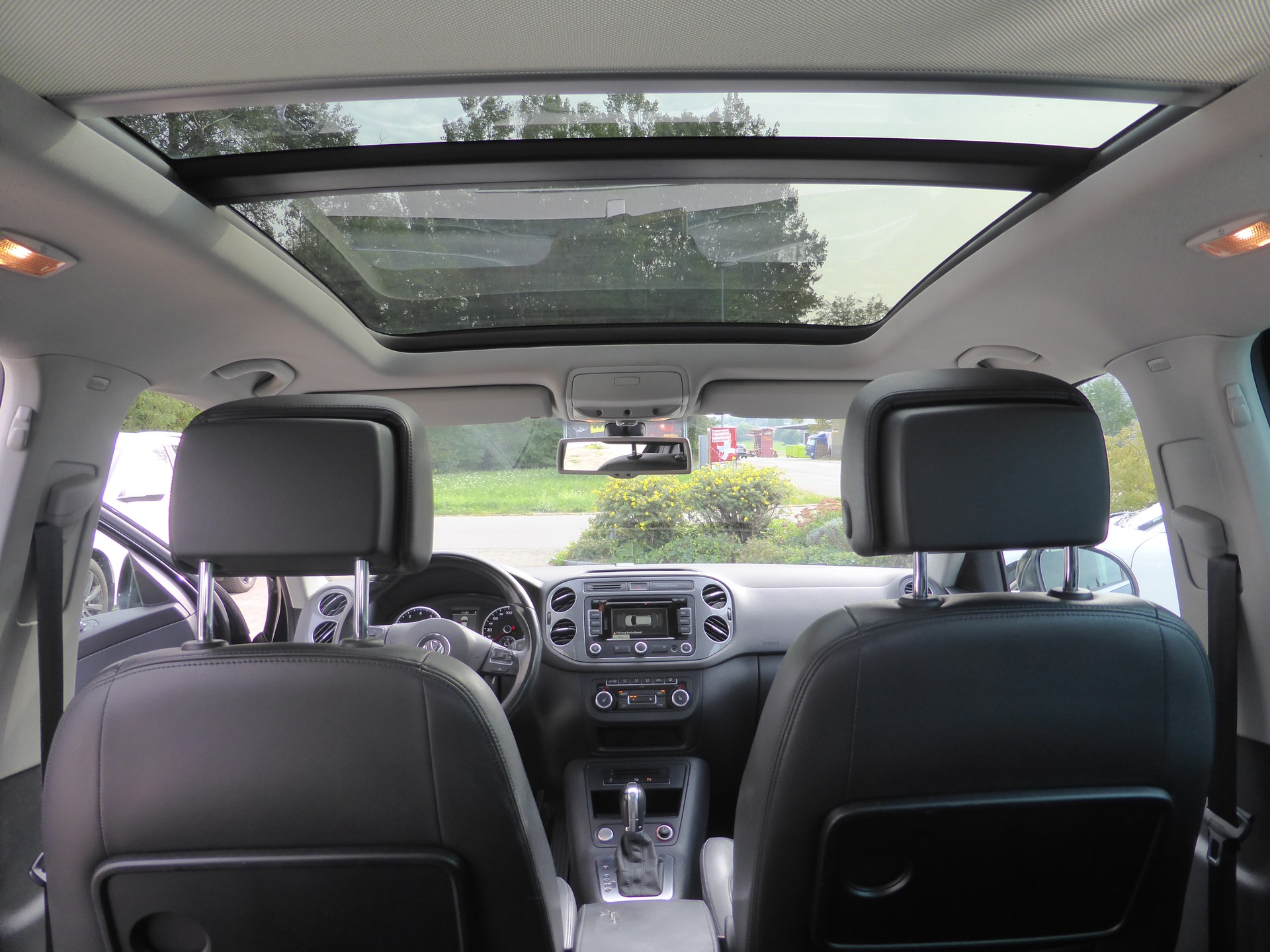 VW Tiguan 2.0 TSI Sport&Style 4Motion DSG-image-13