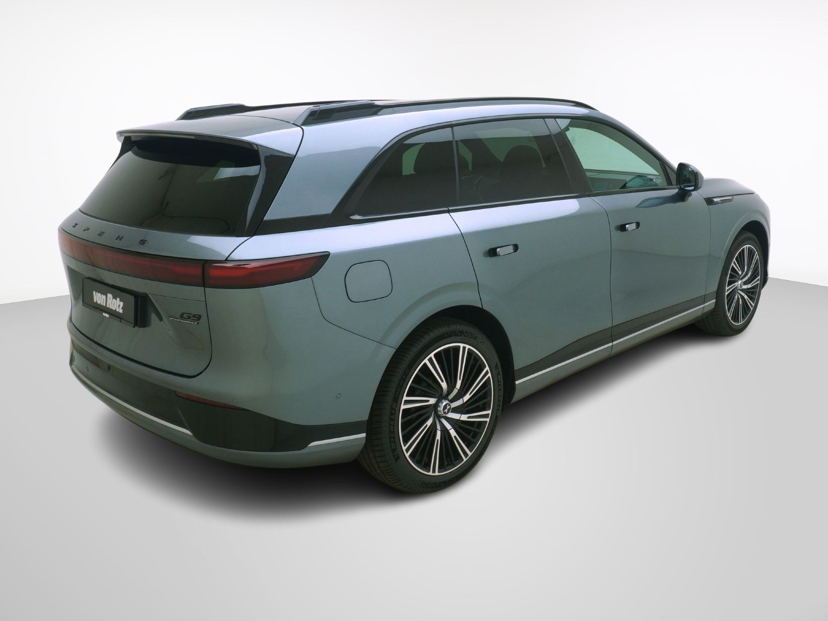 XPENG G9 Performance AWD-image-5