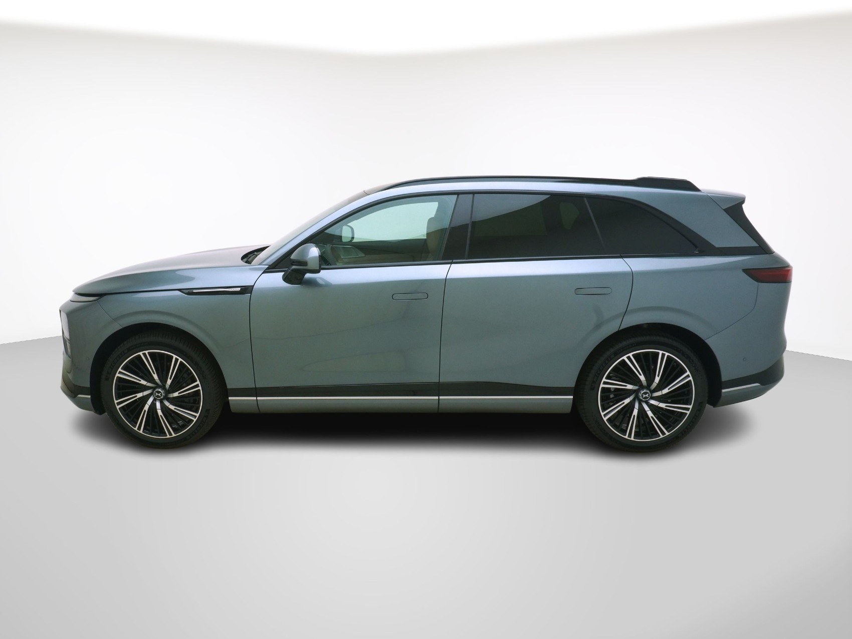 XPENG G9 Performance AWD-showroom-element-1