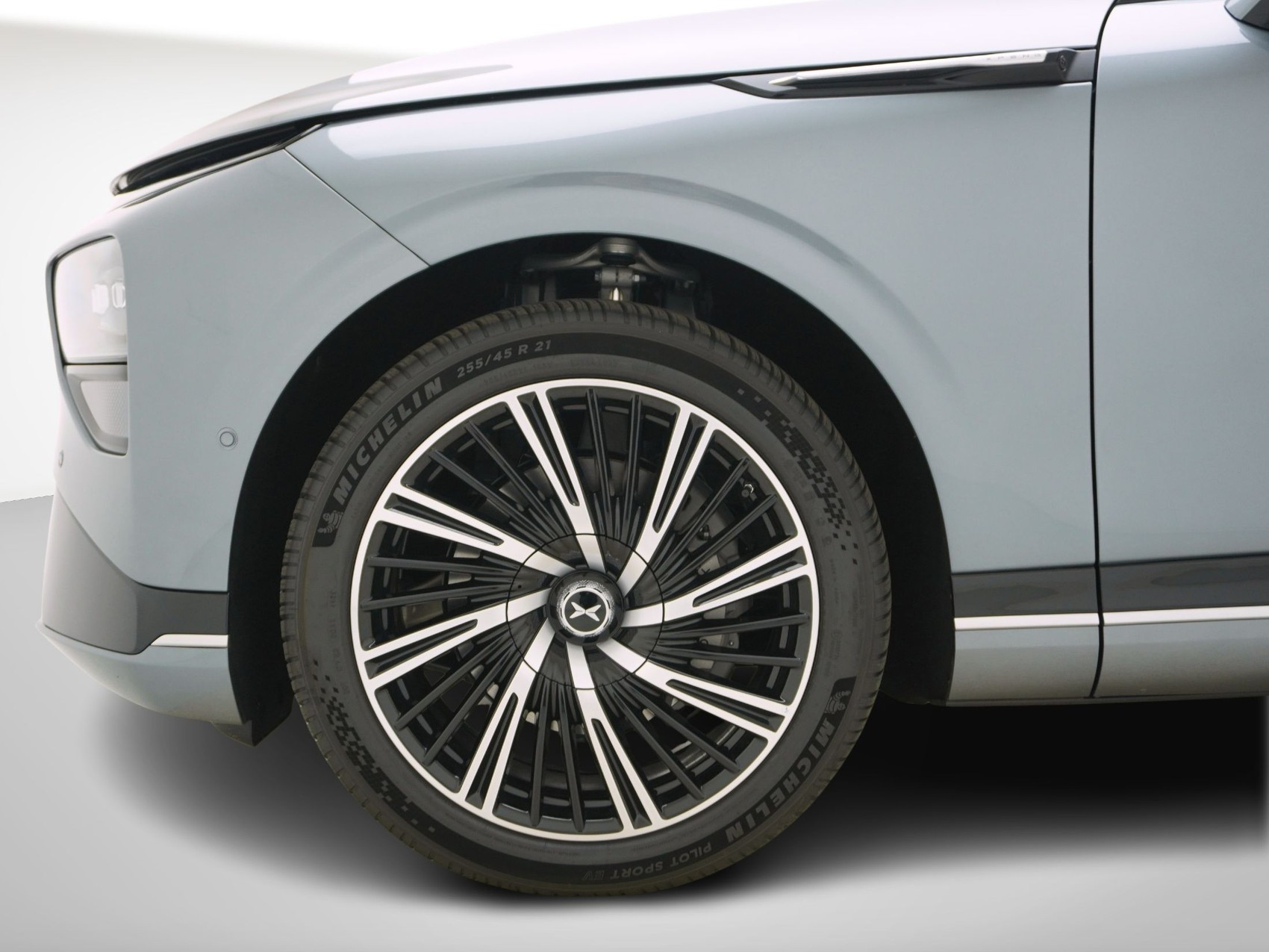XPENG G9 Performance AWD-image-9