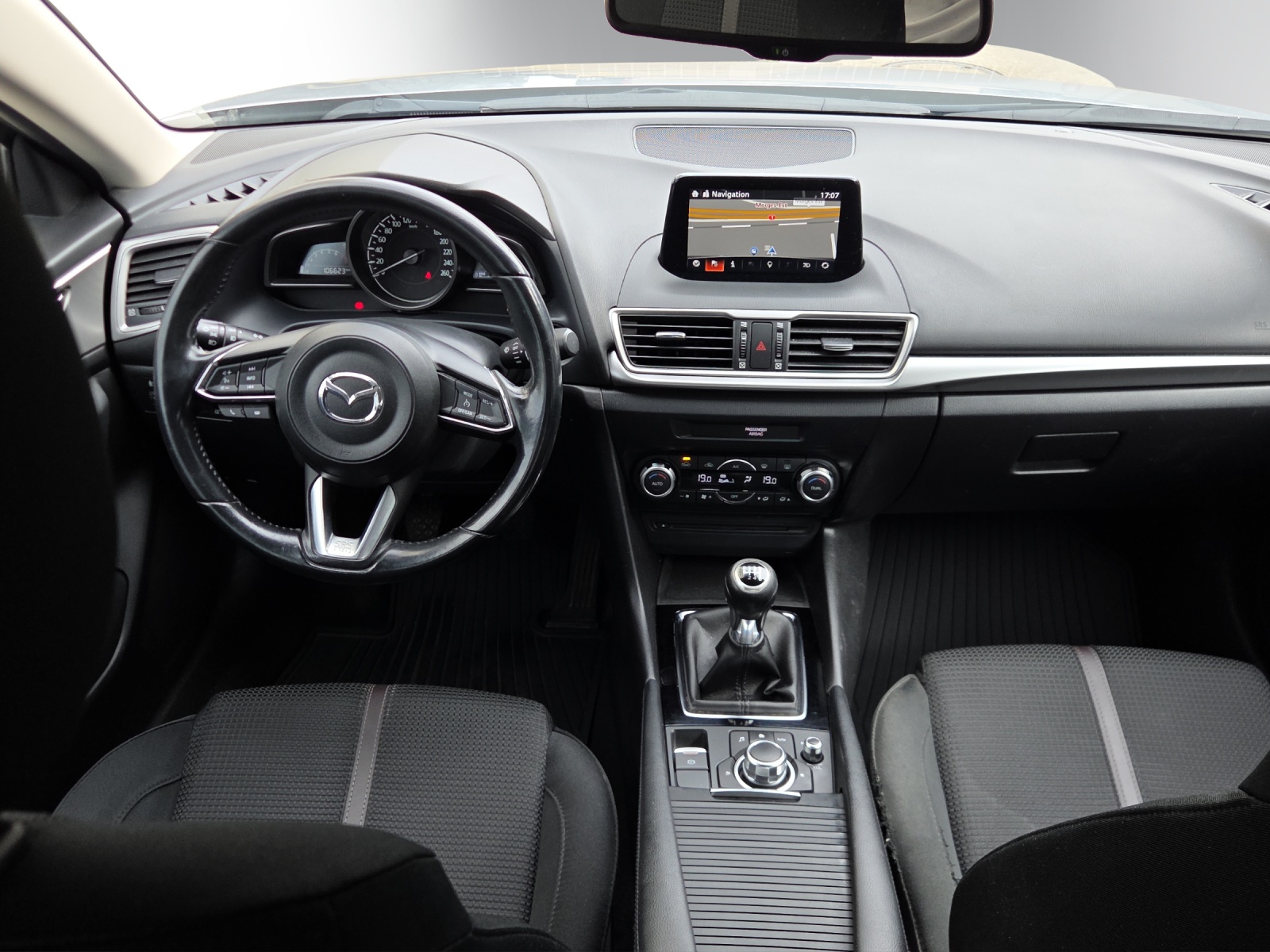 MAZDA 3 SKYACTIV-G 100 Ambition-image-10