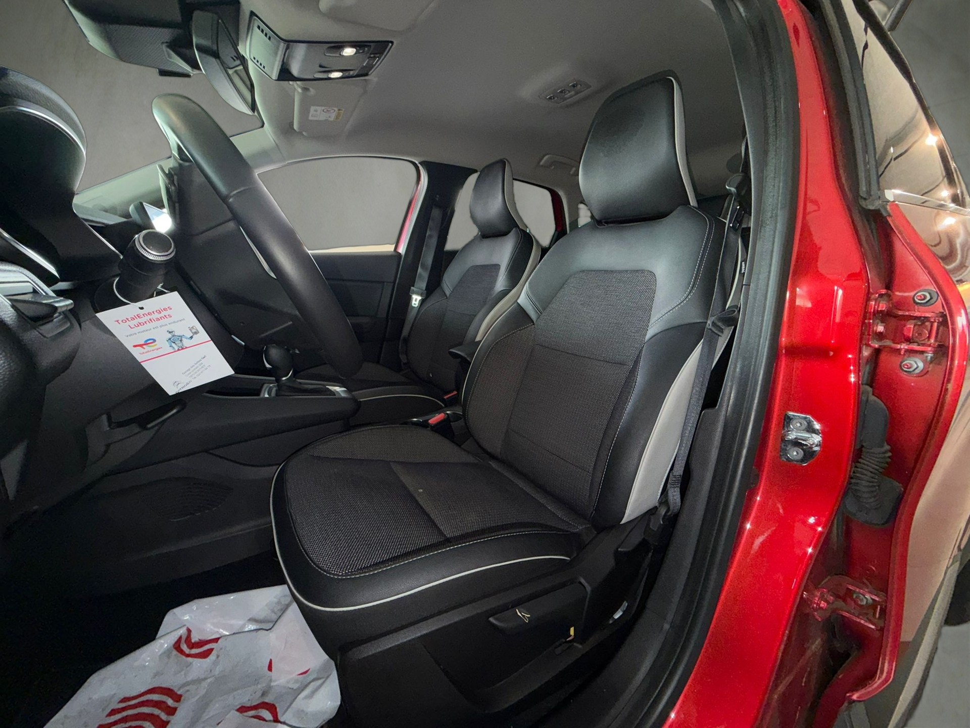 RENAULT Captur 1.3 TCe EDC Intens EDC-image-7