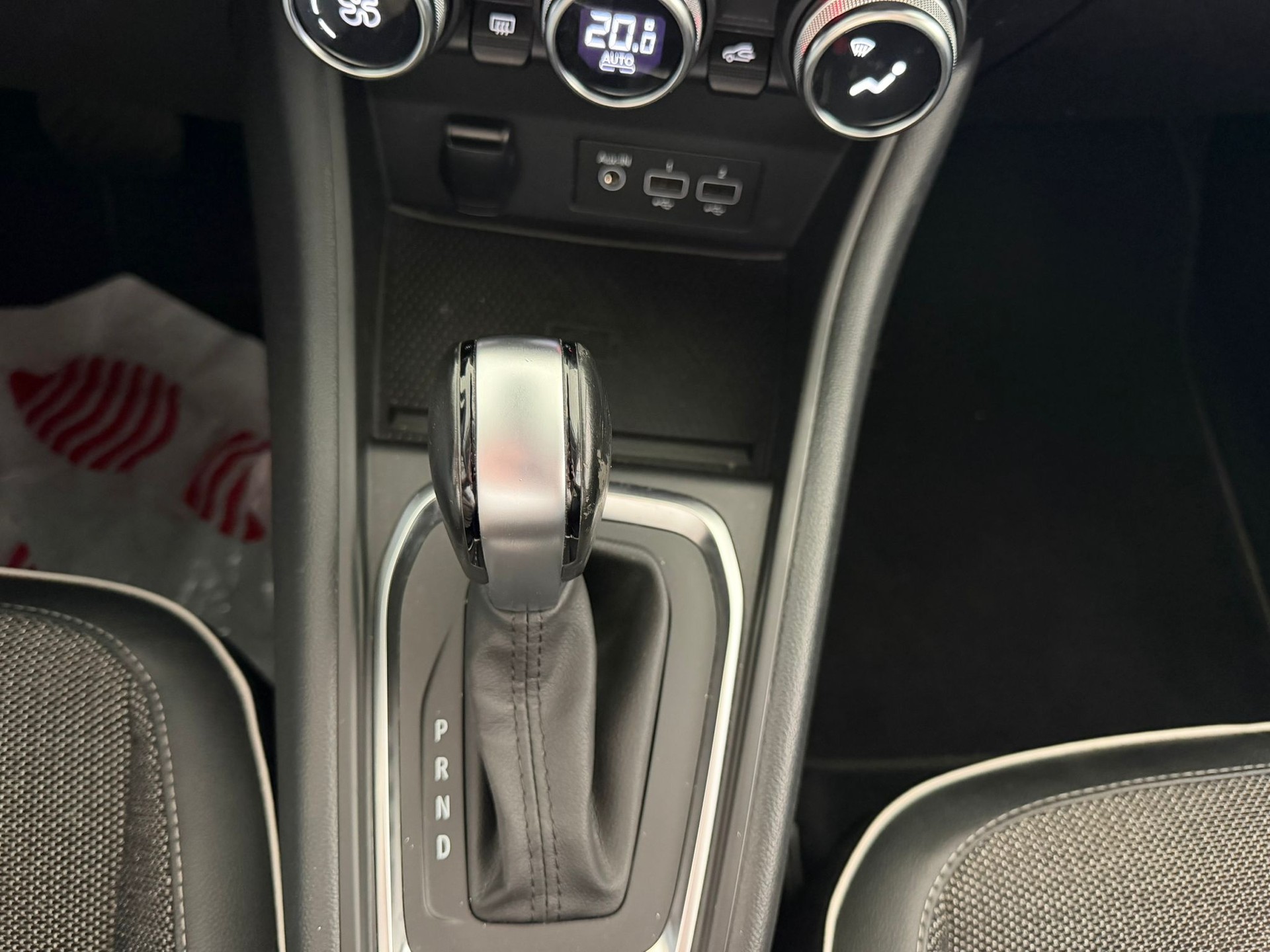 RENAULT Captur 1.3 TCe EDC Intens EDC-image-17