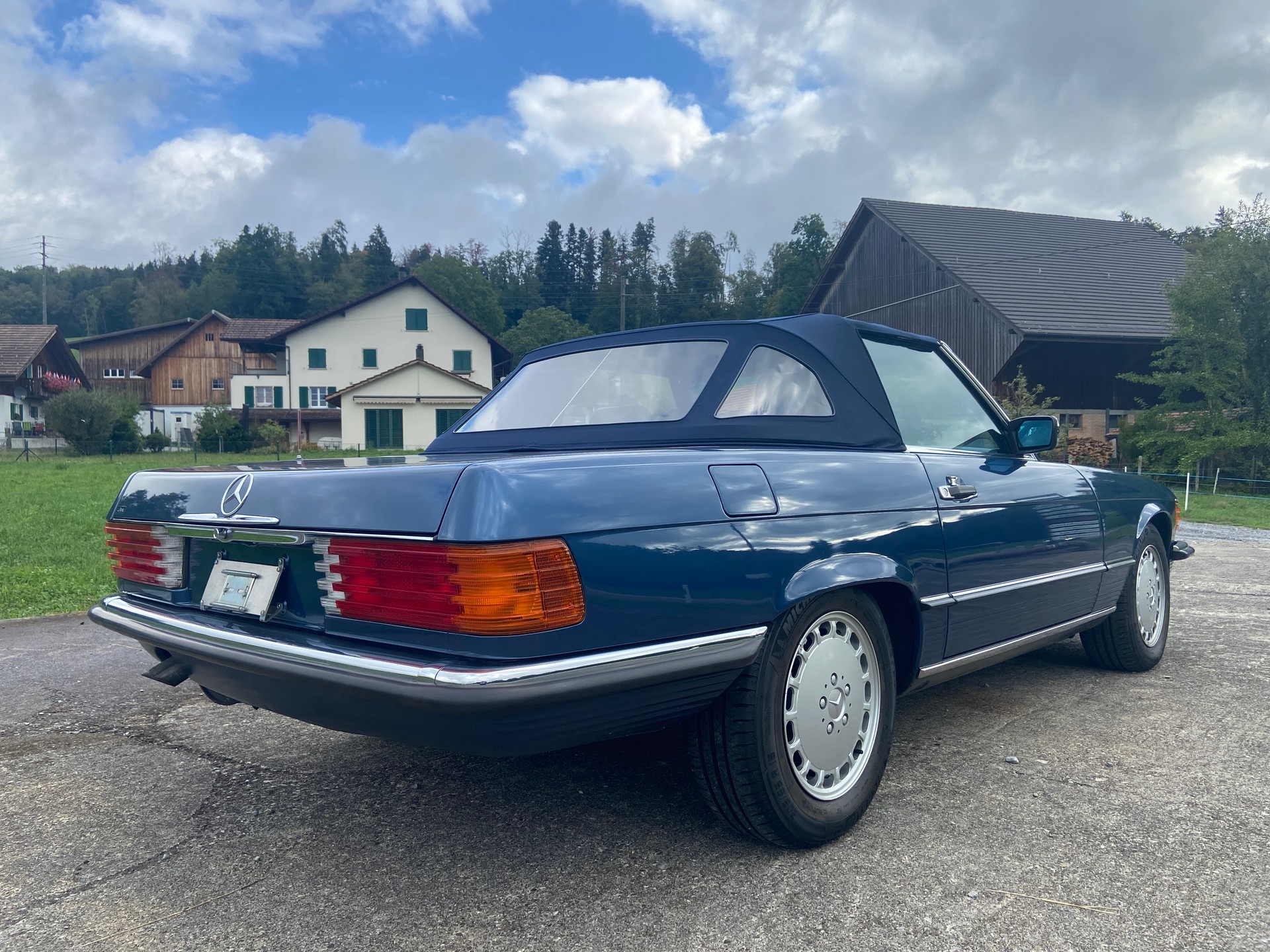 MERCEDES-BENZ 300 SL CH- Auslieferung aus 2. Hand im Sammlerzustand-image-2