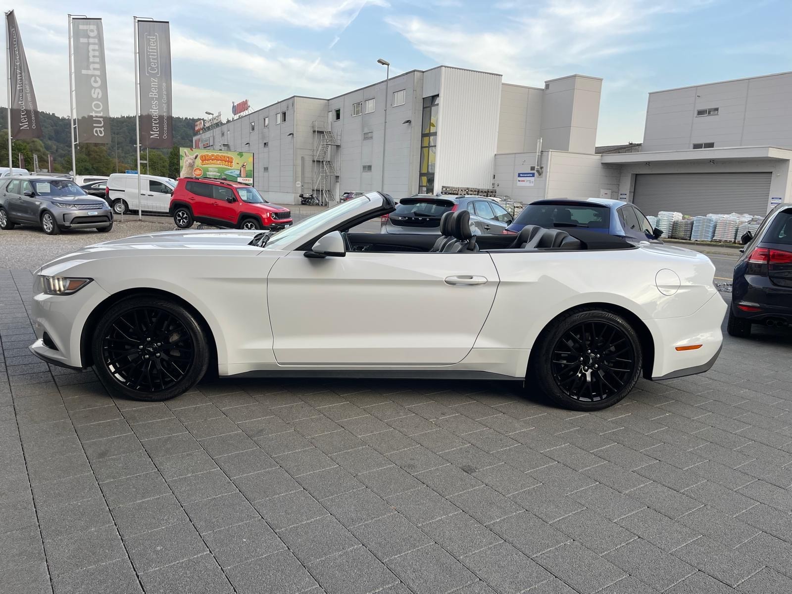 FORD Mustang Convertible 2.3 Automat-image-8