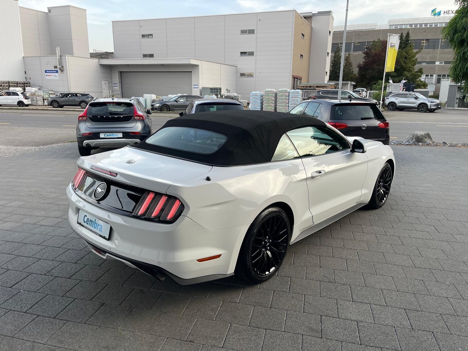 FORD Mustang Convertible 2.3 Automat-image-6