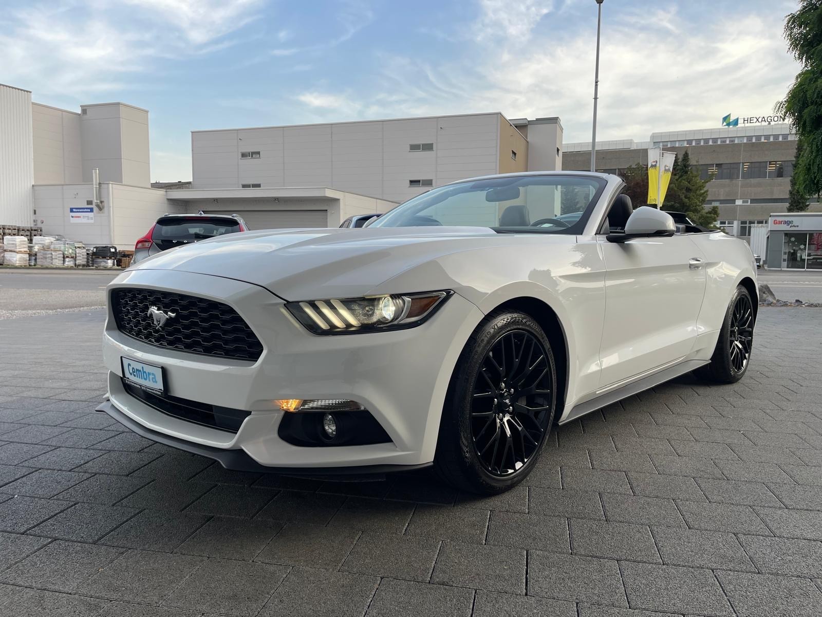FORD Mustang Convertible 2.3 Automat-image-0