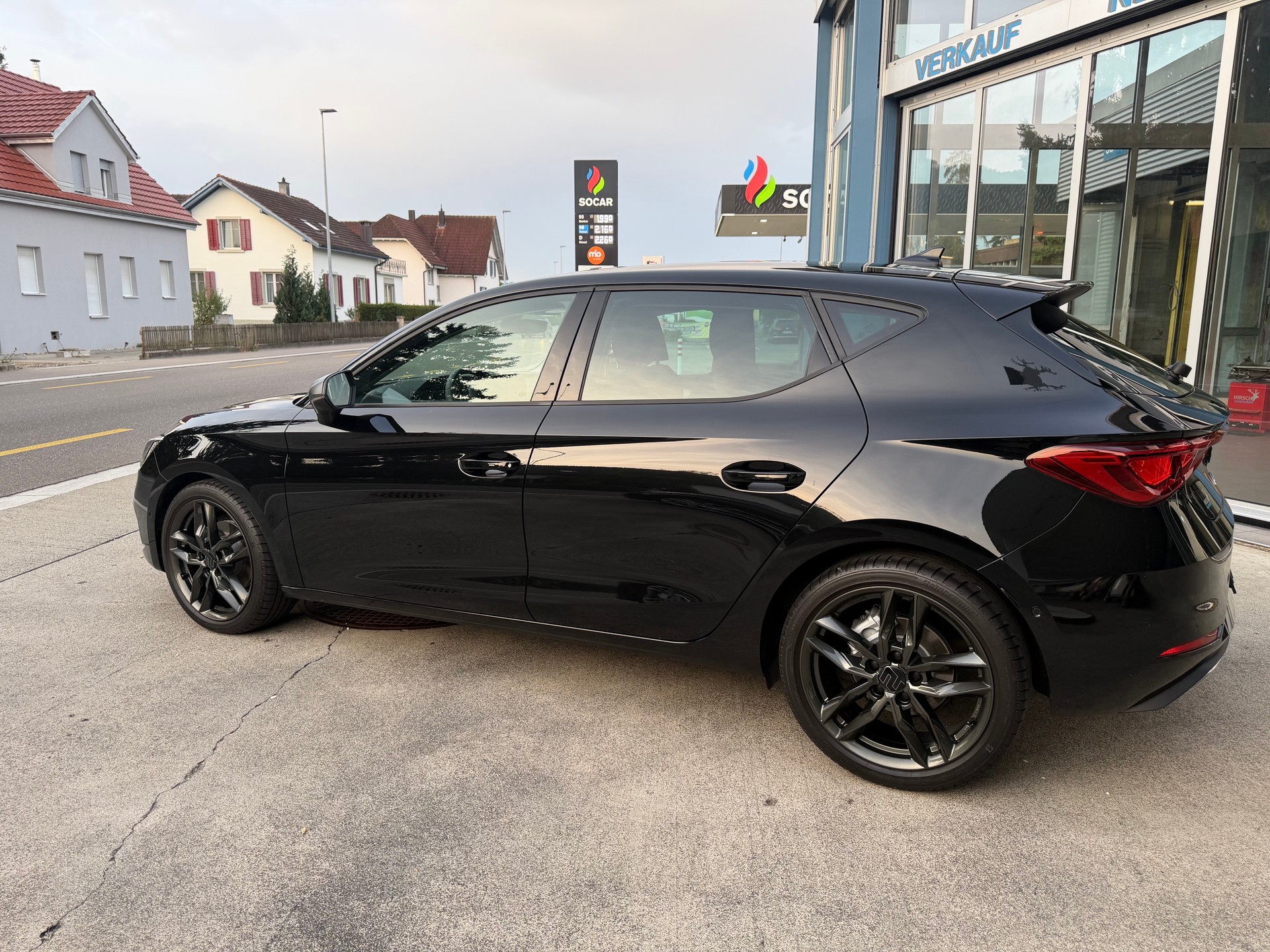 SEAT Leon 1.5 TSI DSG FR-image-5