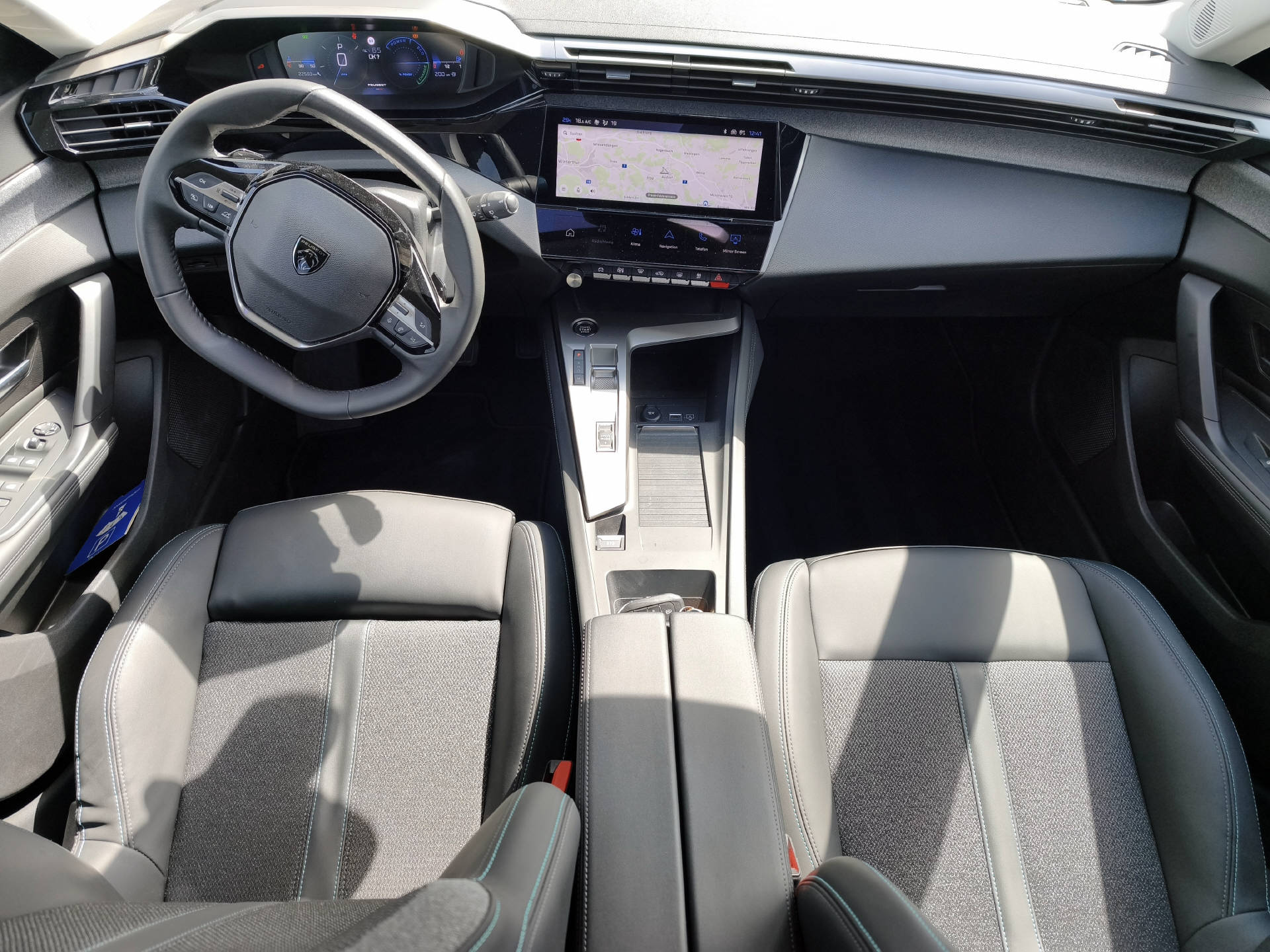 PEUGEOT 308 SW 1.2 Hybrid Allure-image-7