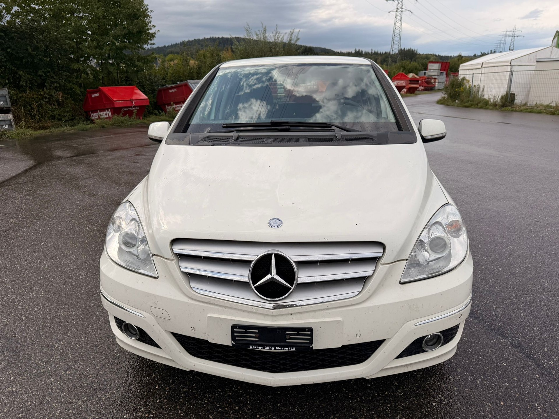 MERCEDES-BENZ B 200 CDI Autotronic-image-0