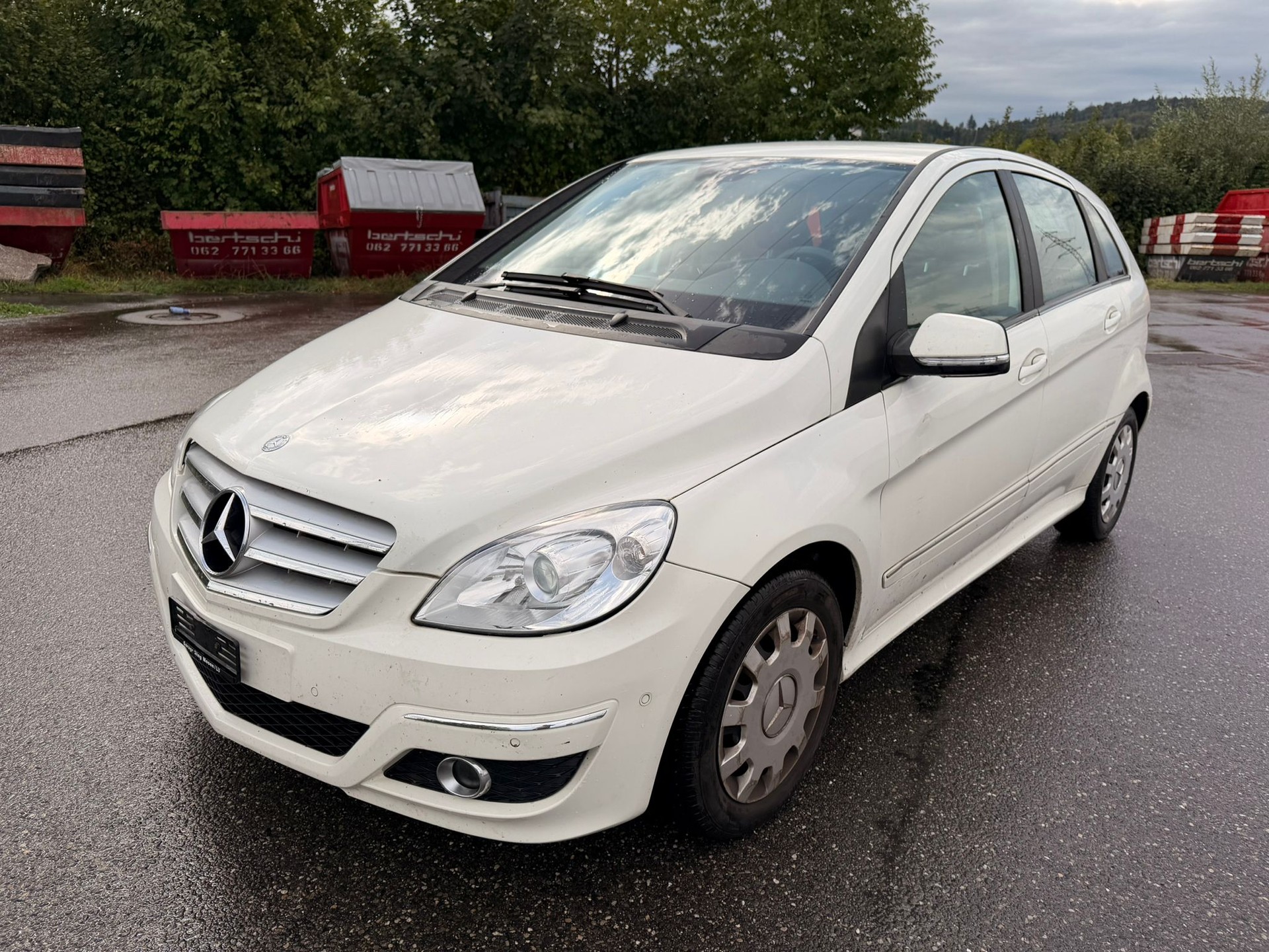 MERCEDES-BENZ B 200 CDI Autotronic-image-1