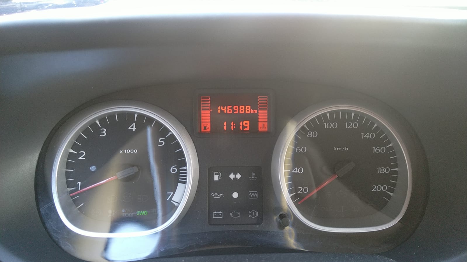 DACIA Duster 1.6 Lauréate 4x4-image-9