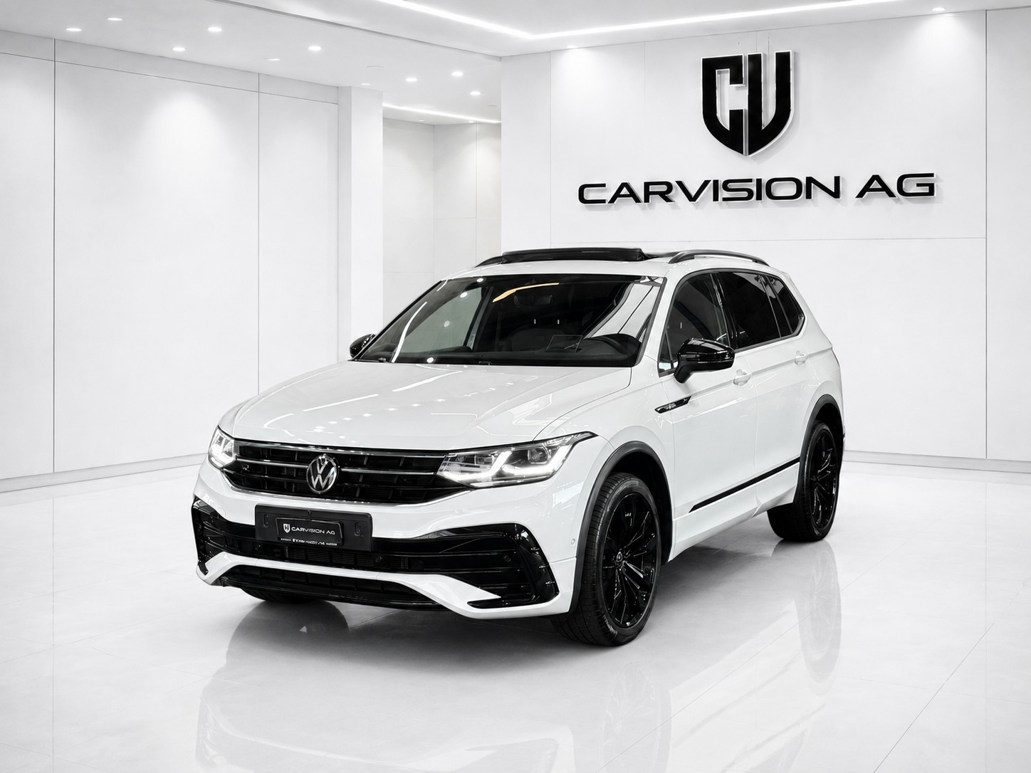VW Tiguan Allspace 2.0 TDI SCR R-Line 4Motion DSG *7-Plätzer * Anhängerkupplung * Panorama-Glasdach * Black Style * Standheizung * — slika 1