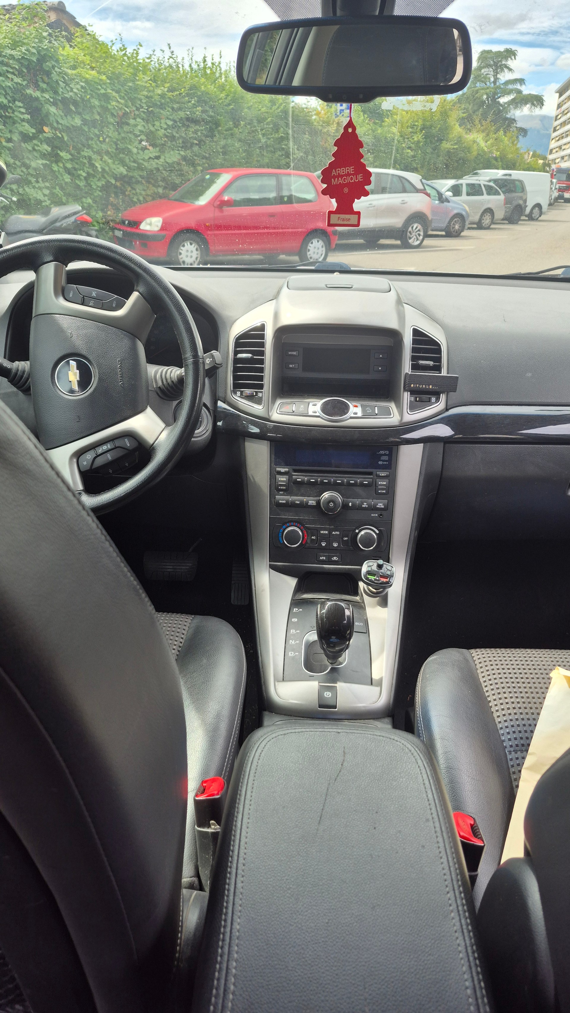 CHEVROLET 2.2 VCDi LT 4WD-image-4