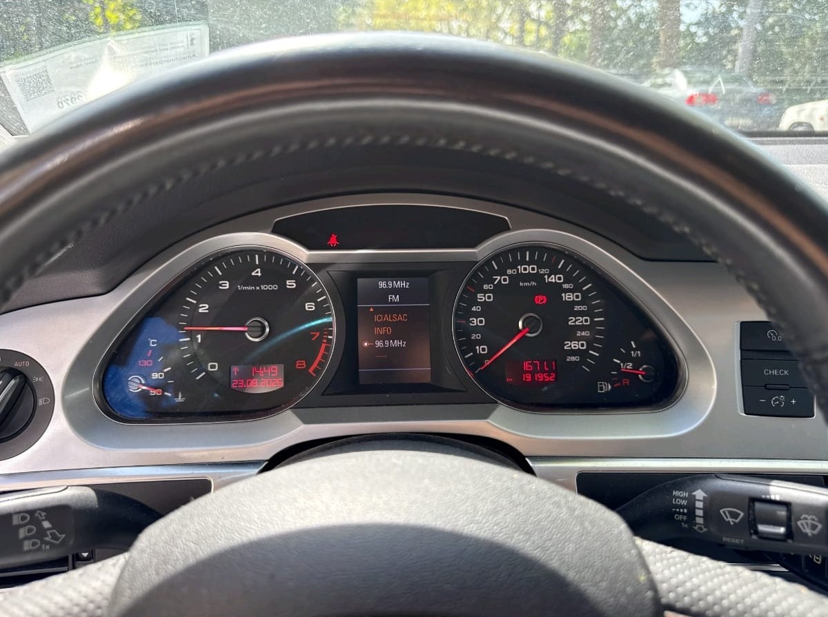 AUDI A6 Limousine 2.0 TFSI-image-7