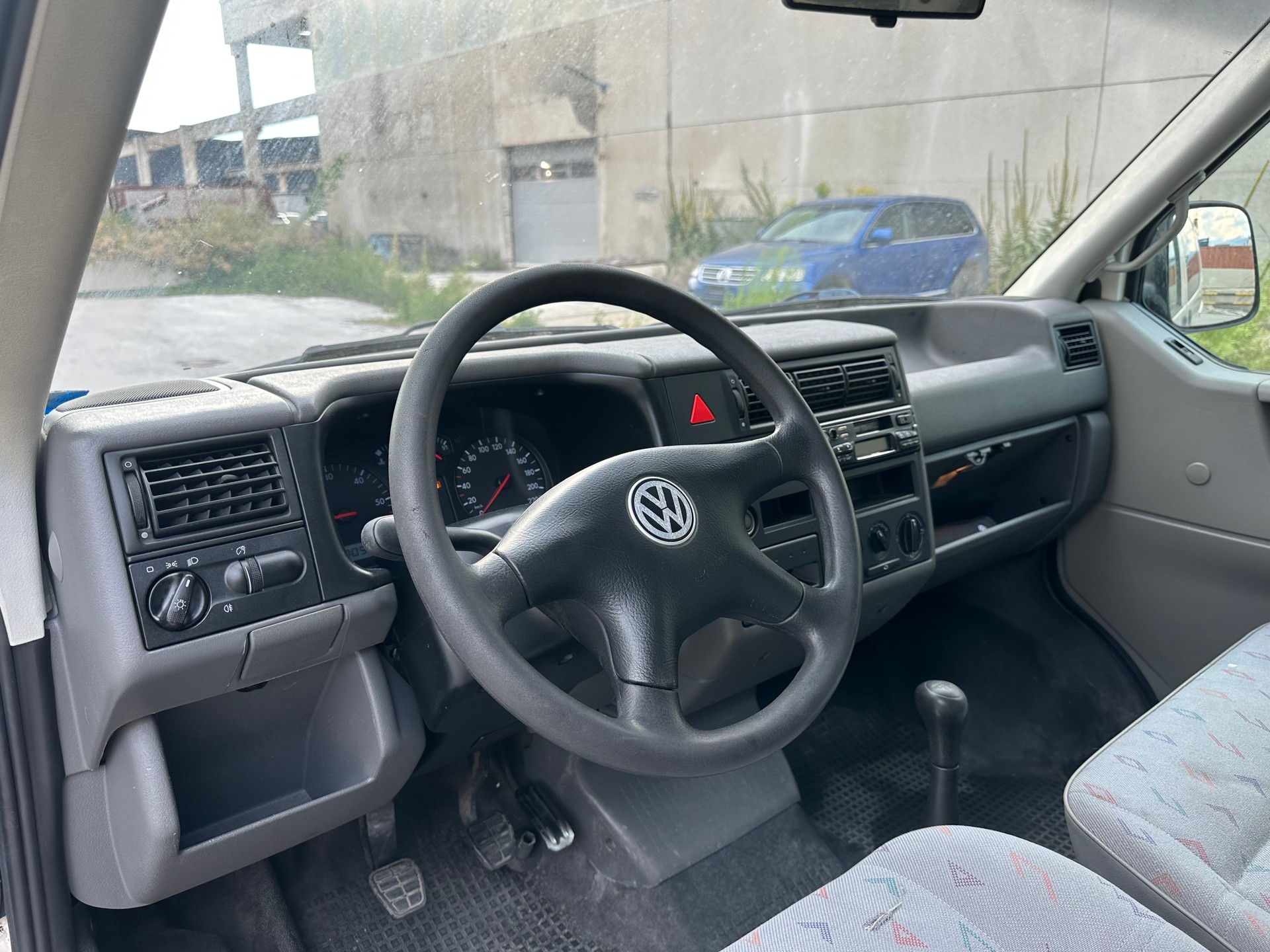 VW T4 2.0 Hochraum-image-9