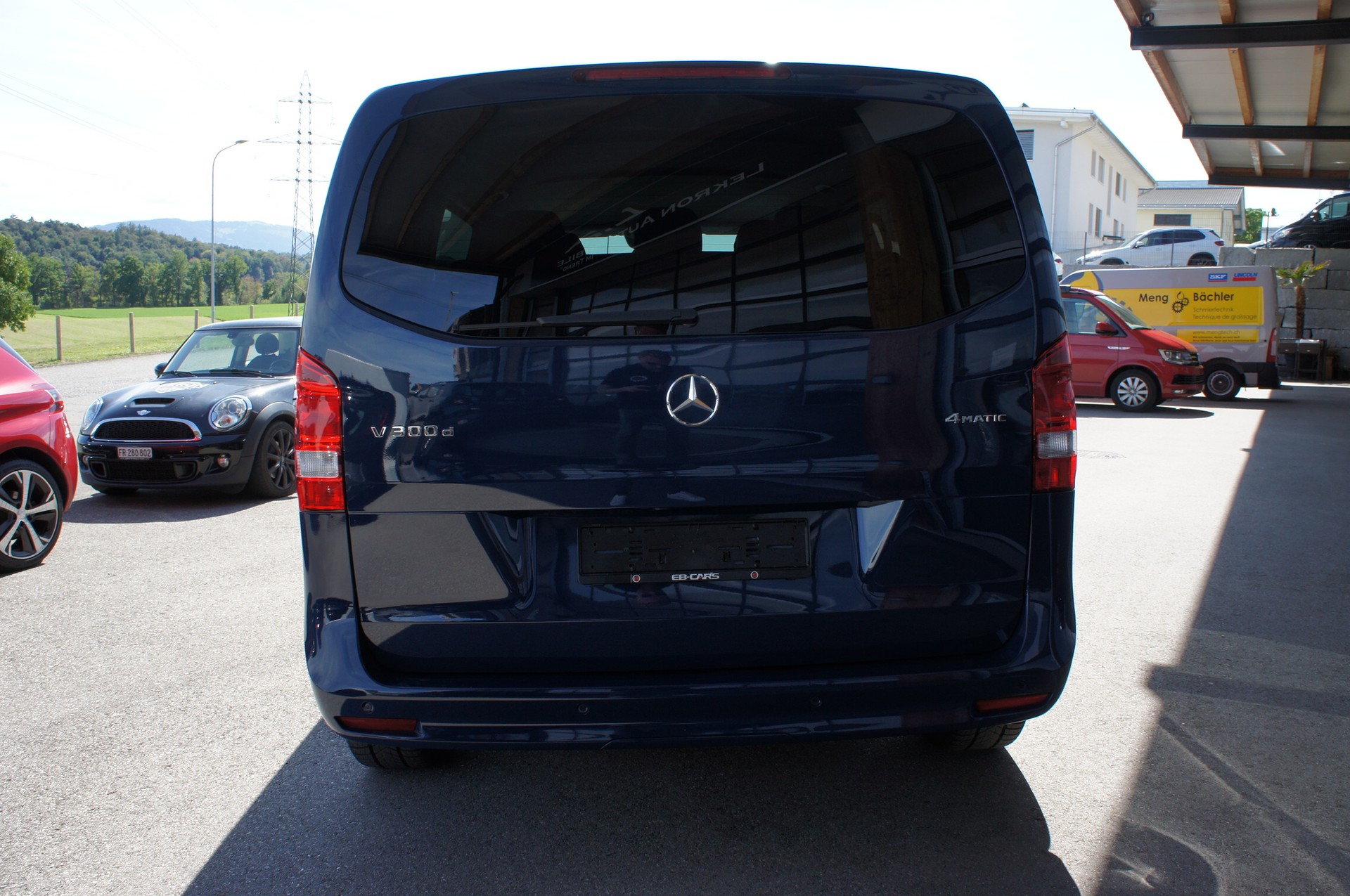 MERCEDES-BENZ V 300 d kompakt 4Matic 9G-Tronic kurz-image-3