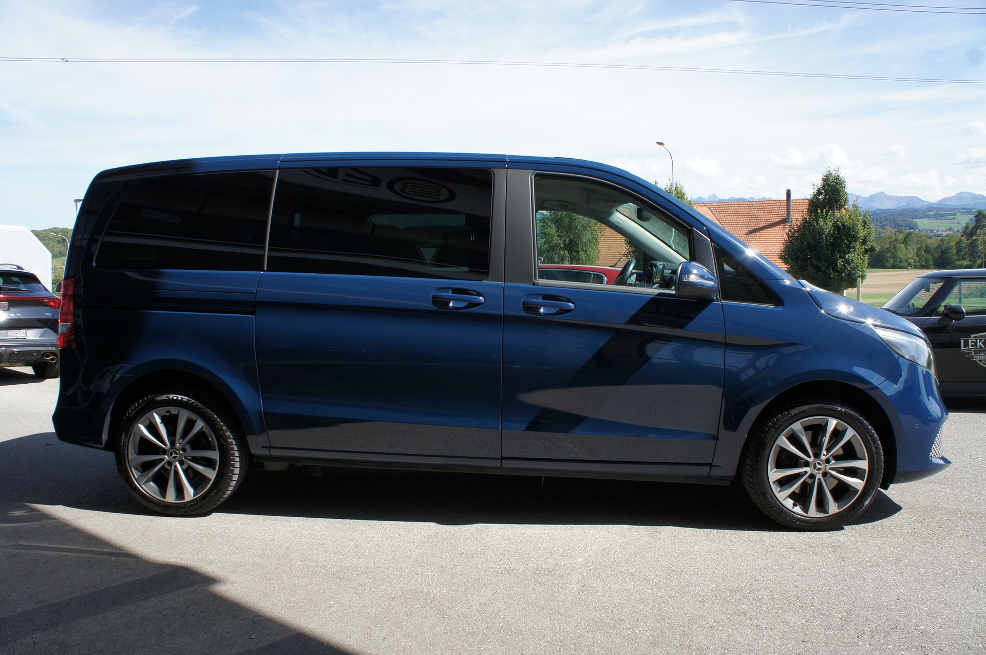 MERCEDES-BENZ V 300 d kompakt 4Matic 9G-Tronic kurz-image-5