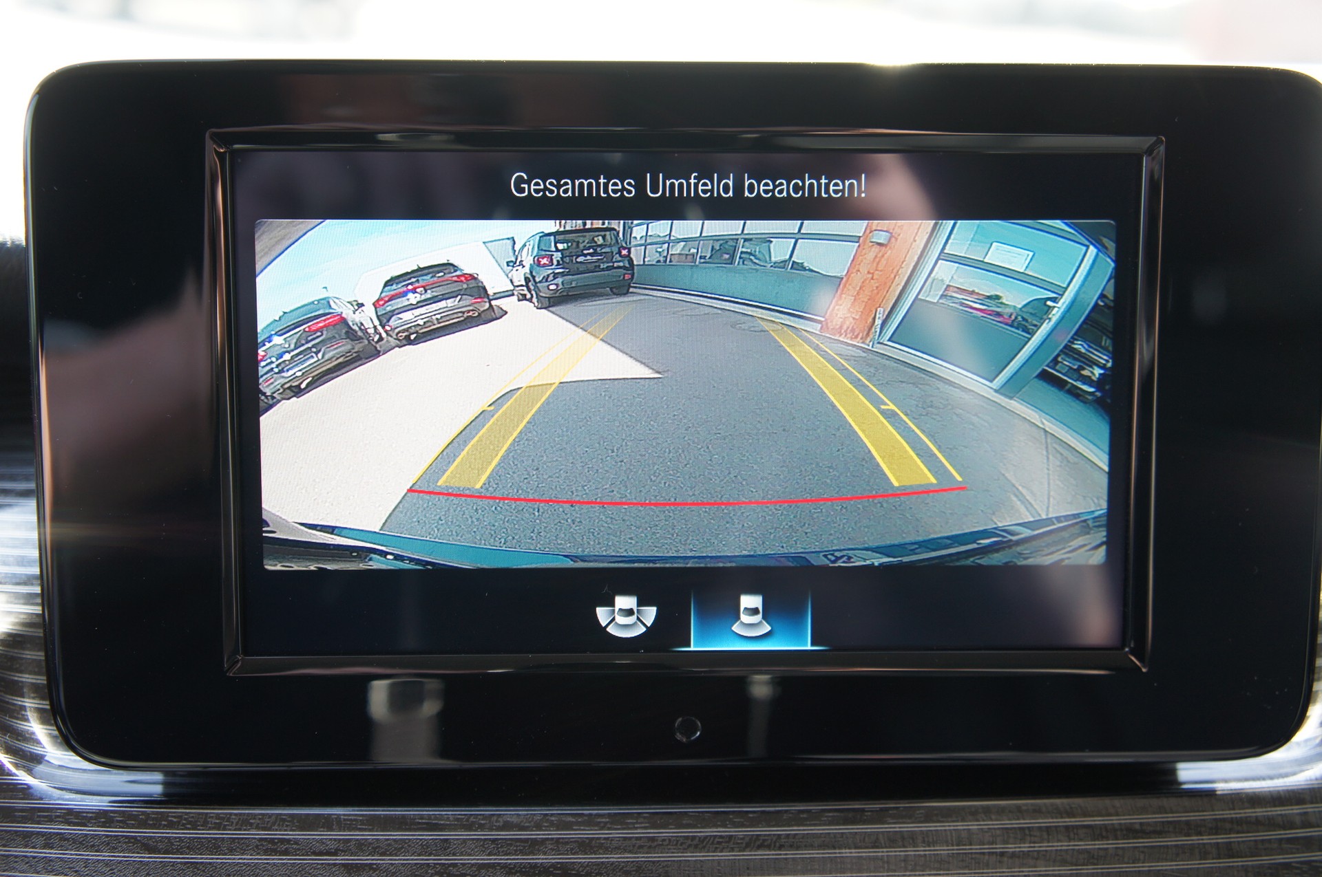 MERCEDES-BENZ V 300 d kompakt 4Matic 9G-Tronic kurz-image-22