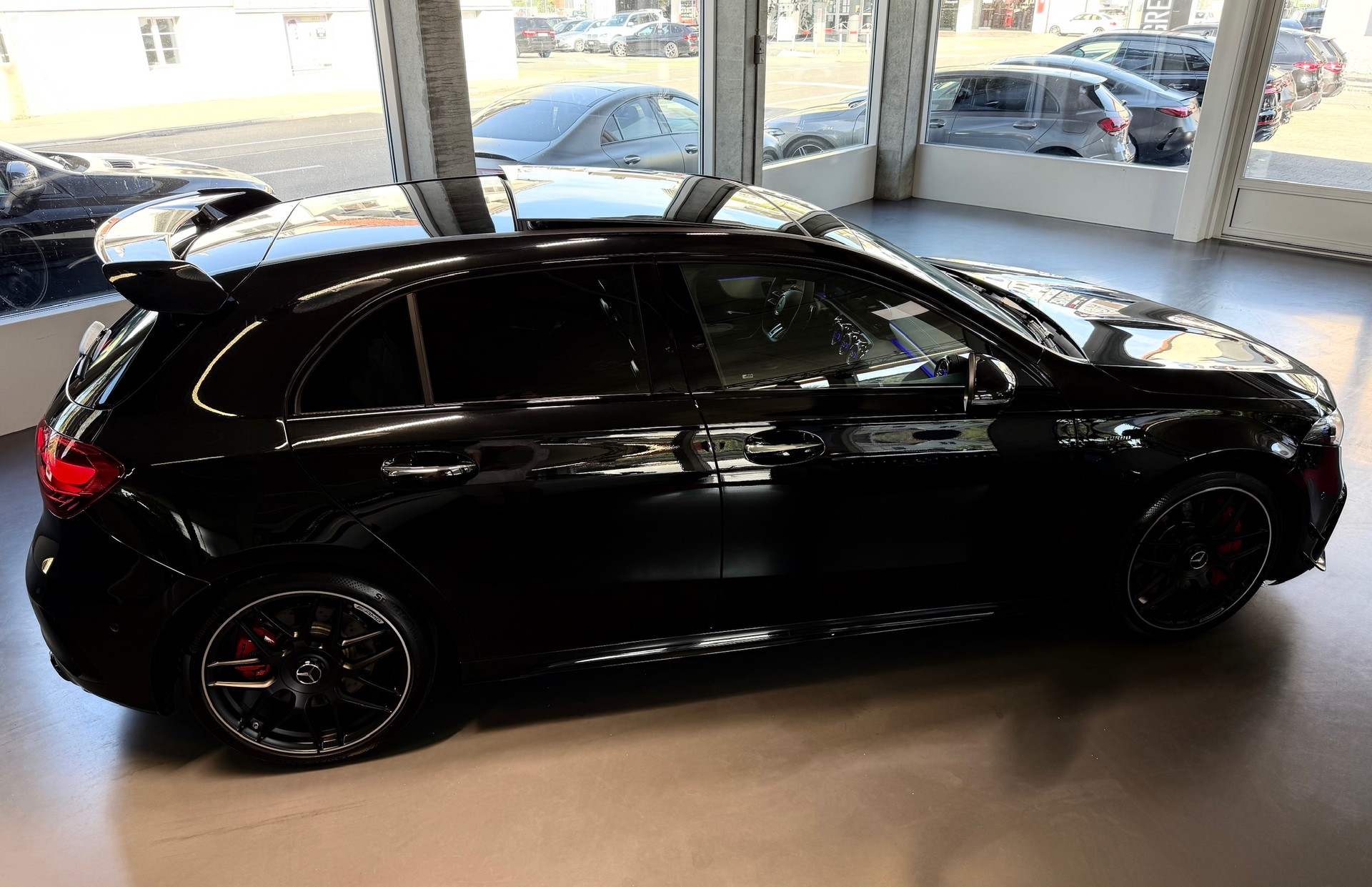 MERCEDES-BENZ A AMG 45 S 4Matic+ 8G-DCT-image-4