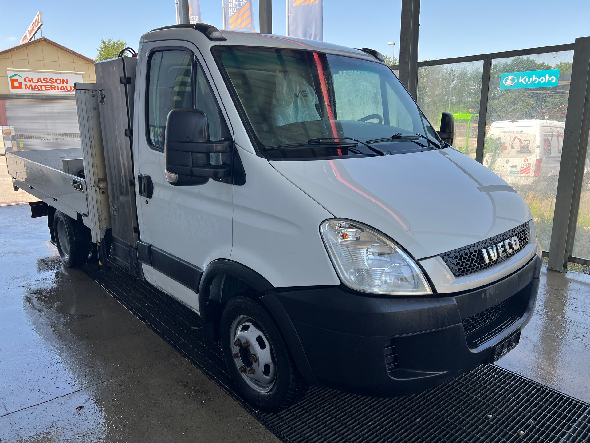 IVECO 35C13 Pont fixe avec grue kran EURO 4-image-2