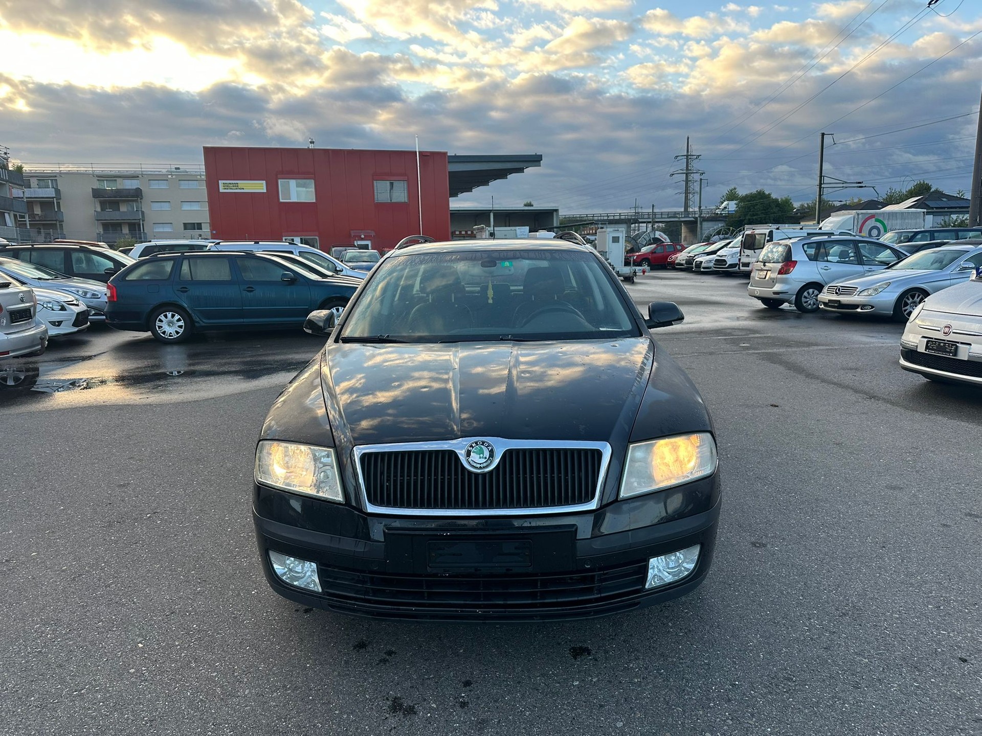 SKODA Octavia 2.0 TDI Ambiente-image-0
