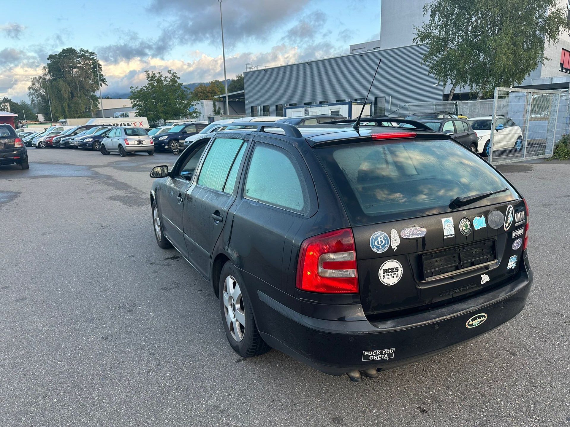 SKODA Octavia 2.0 TDI Ambiente-image-1