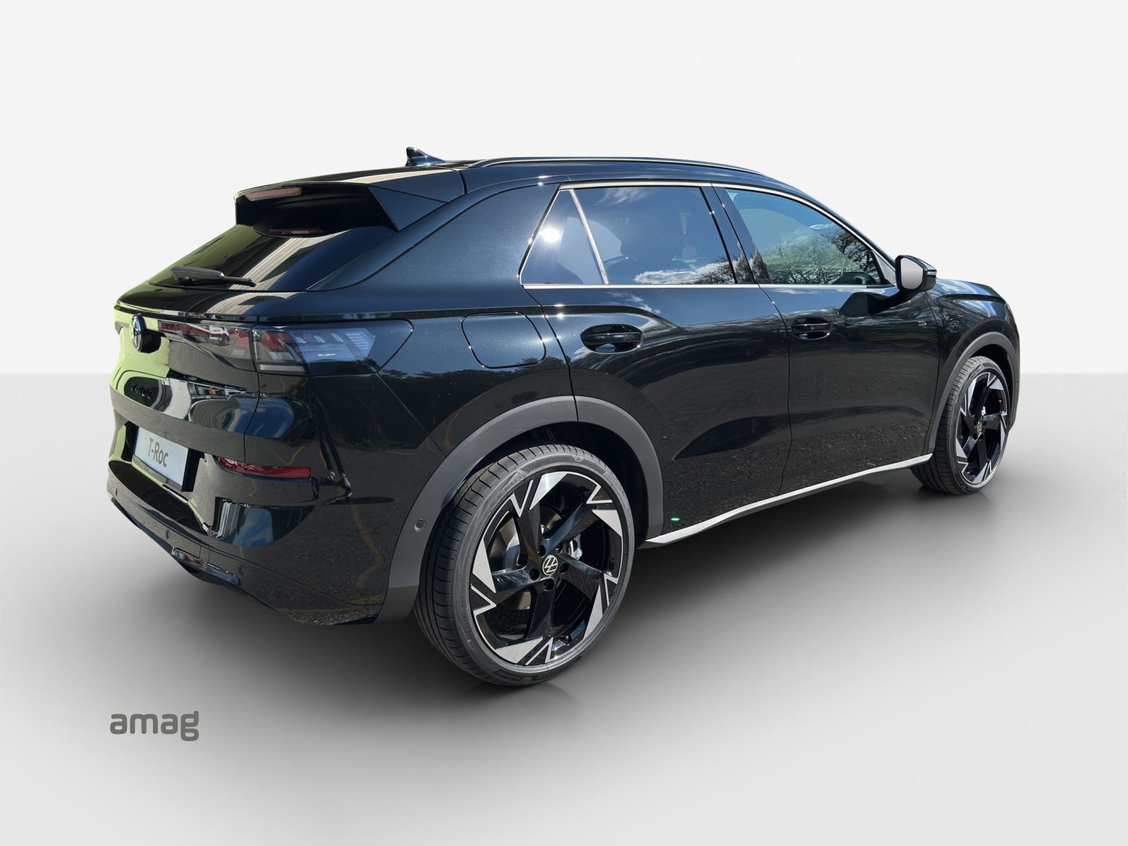 VW T-Roc 1.5 eTSI mHEV R-Line DSG-image-4