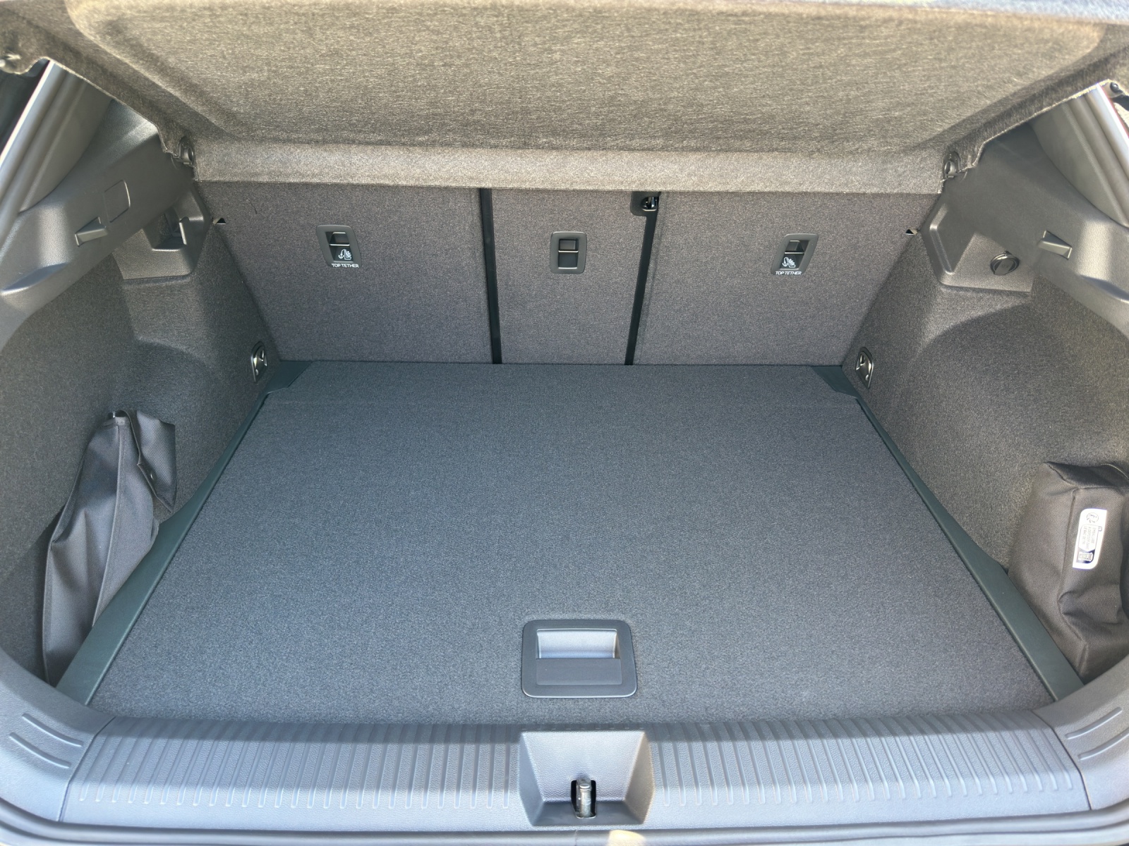 VW T-Roc 1.5 eTSI mHEV R-Line DSG-image-12